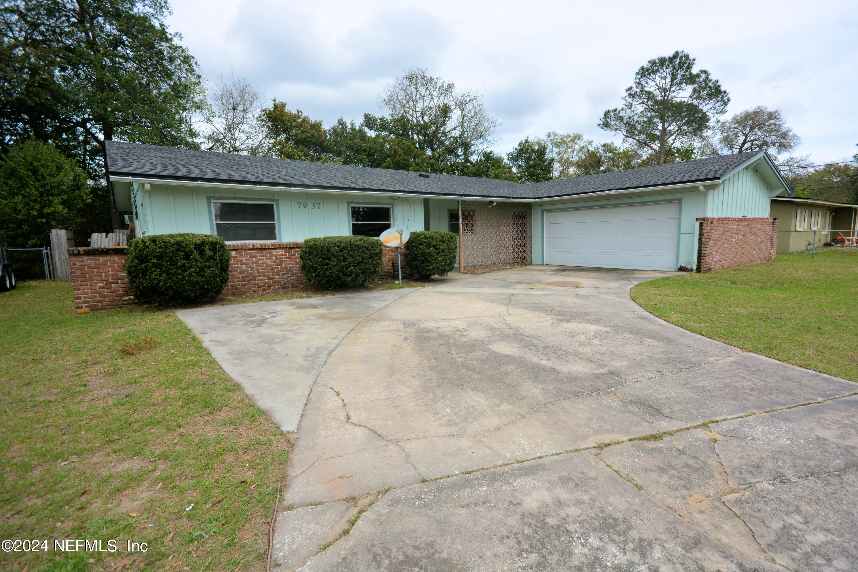 7937 JAGUAR Drive