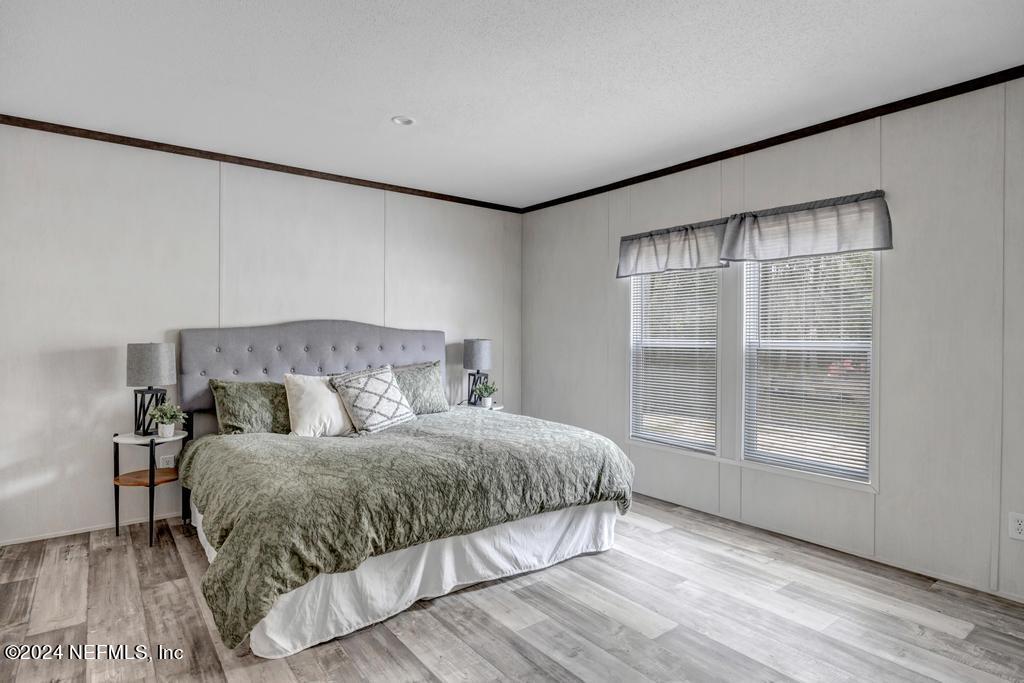 8806 EASTWOOD Road