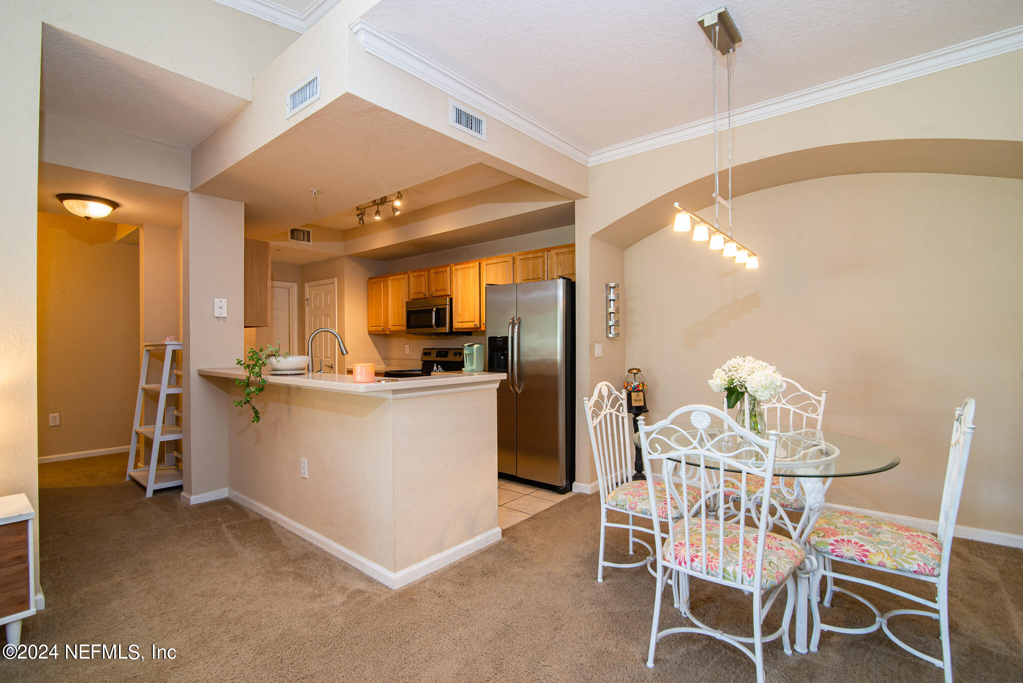 10075 GATE Parkway N 904