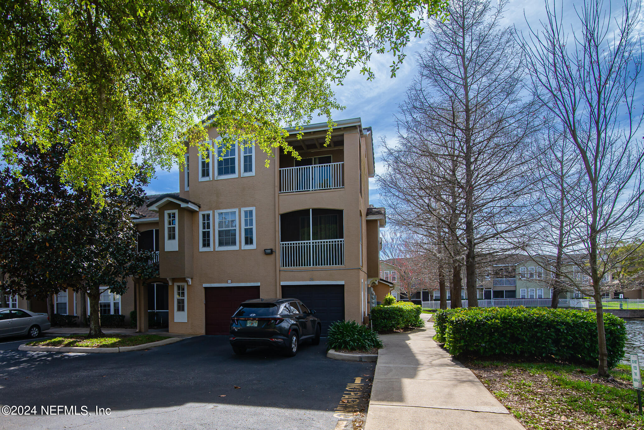 10075 GATE Parkway N 904