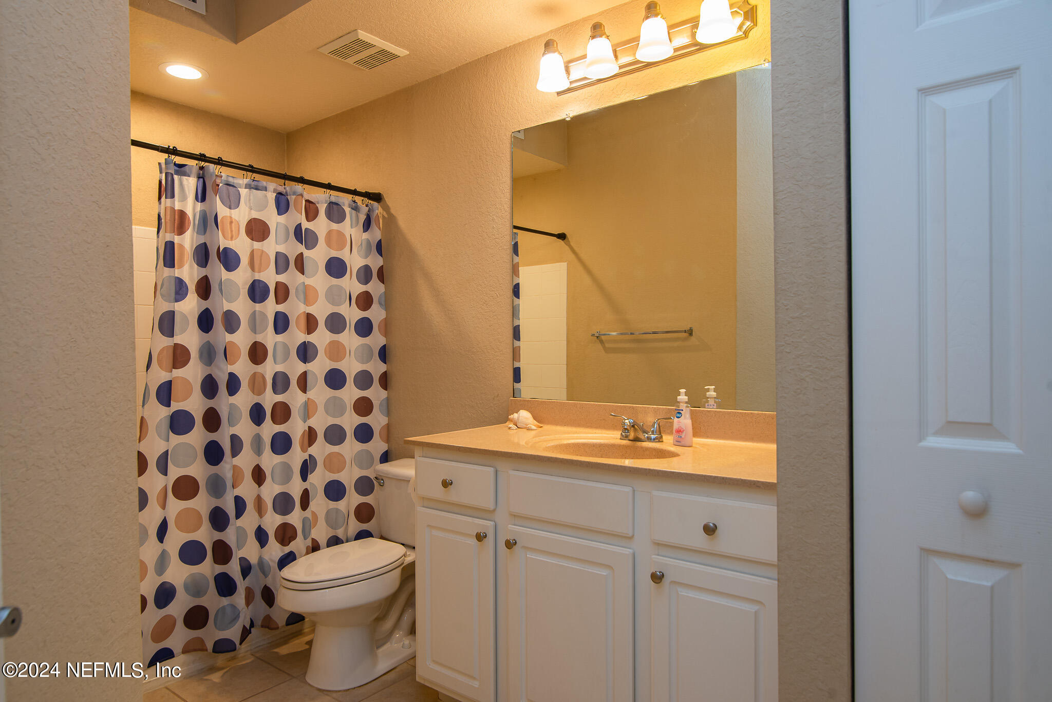 10075 GATE Parkway N 904