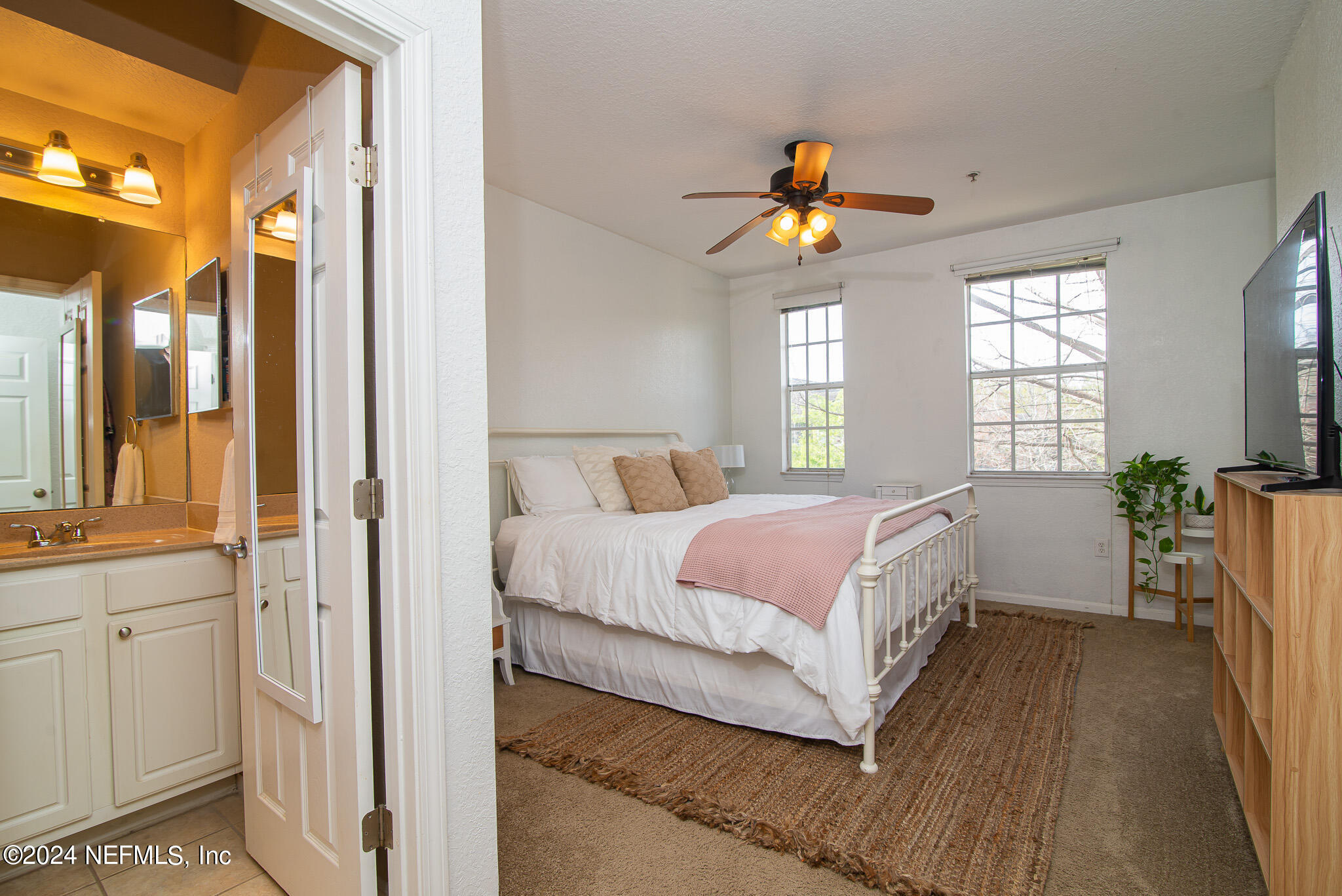 10075 GATE Parkway N 904