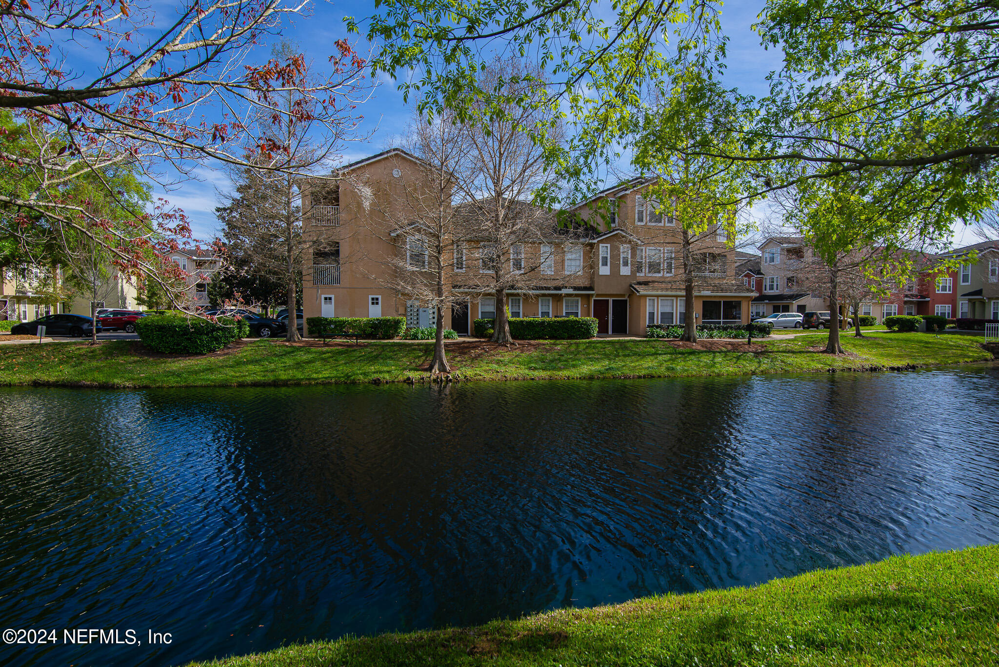 10075 GATE Parkway N 904