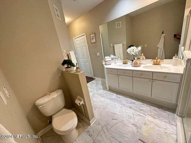 135 CALLE EL JARDIN, 104