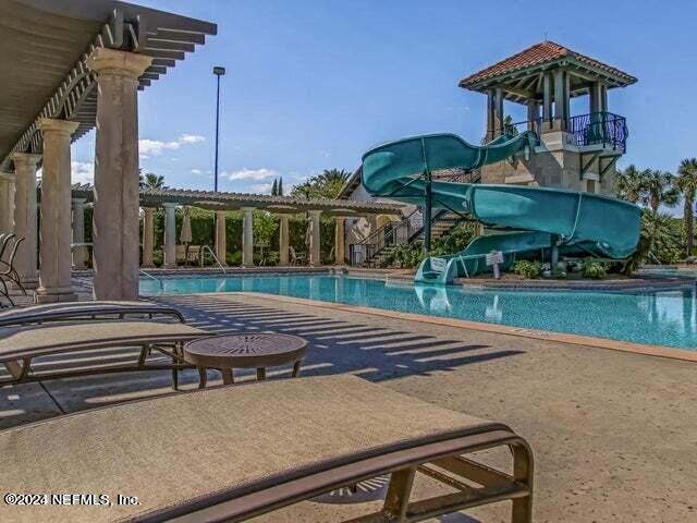 135 CALLE EL JARDIN, 104