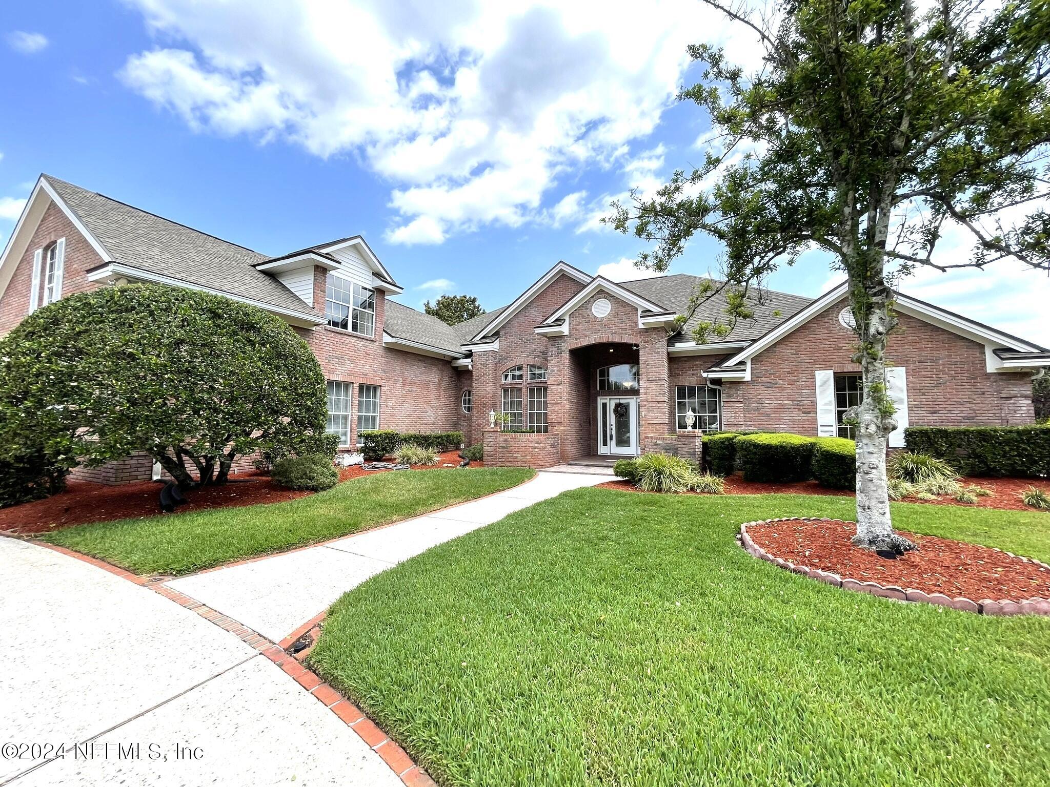 8249 WALLINGFORD HILLS Lane