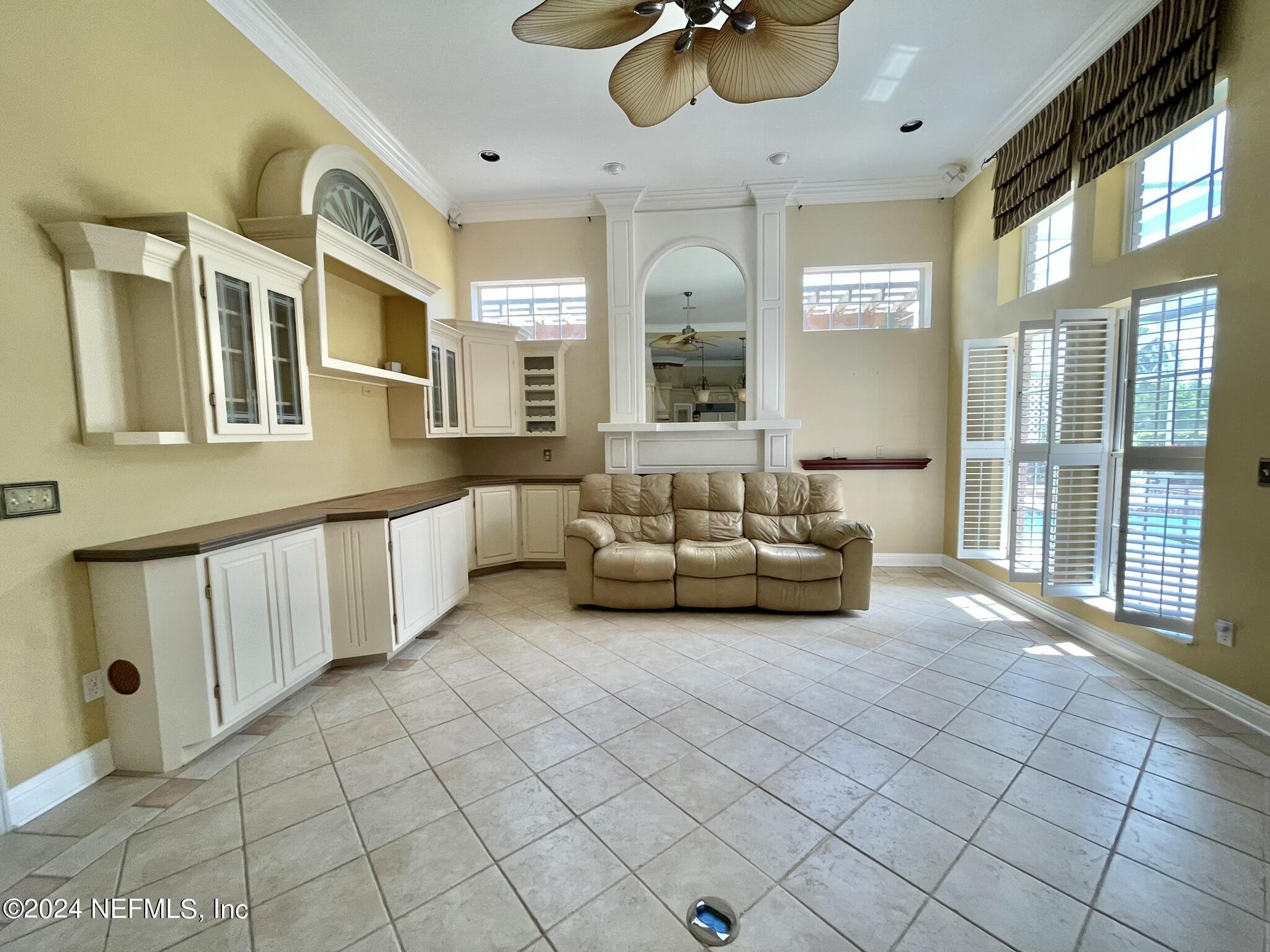 8249 WALLINGFORD HILLS Lane