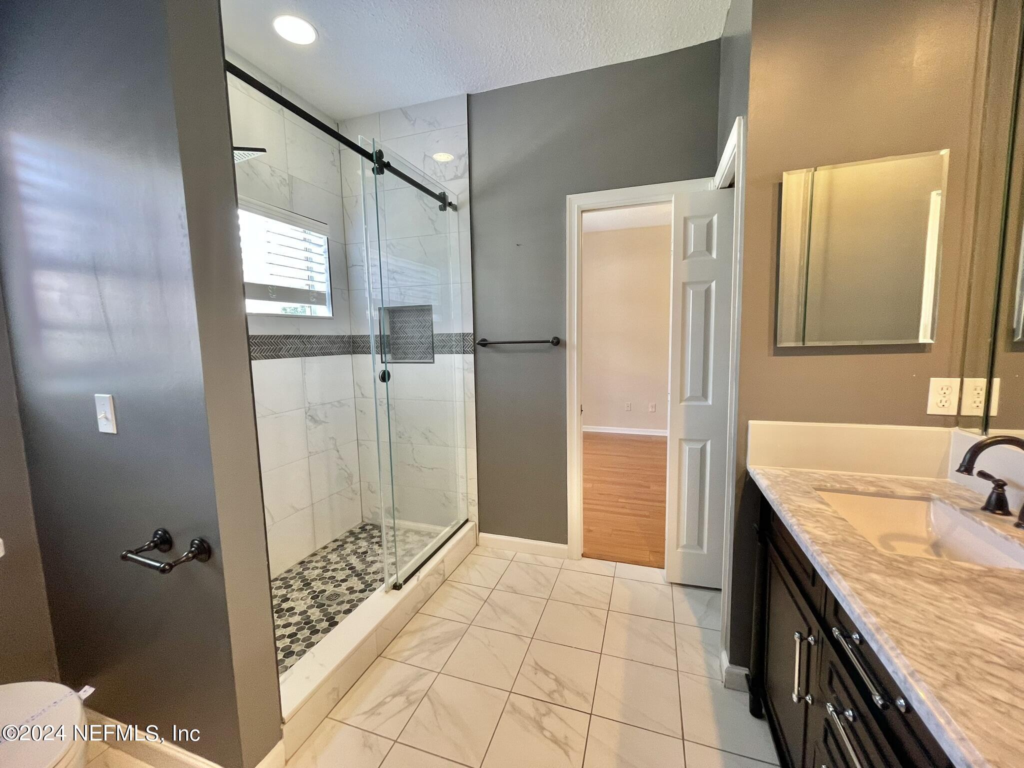 8249 WALLINGFORD HILLS Lane