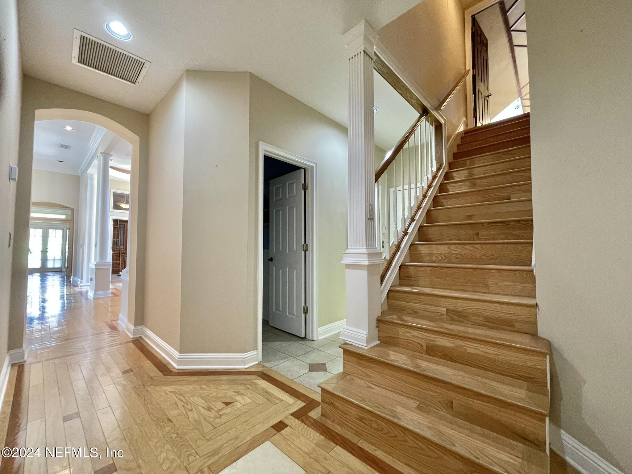 8249 WALLINGFORD HILLS Lane
