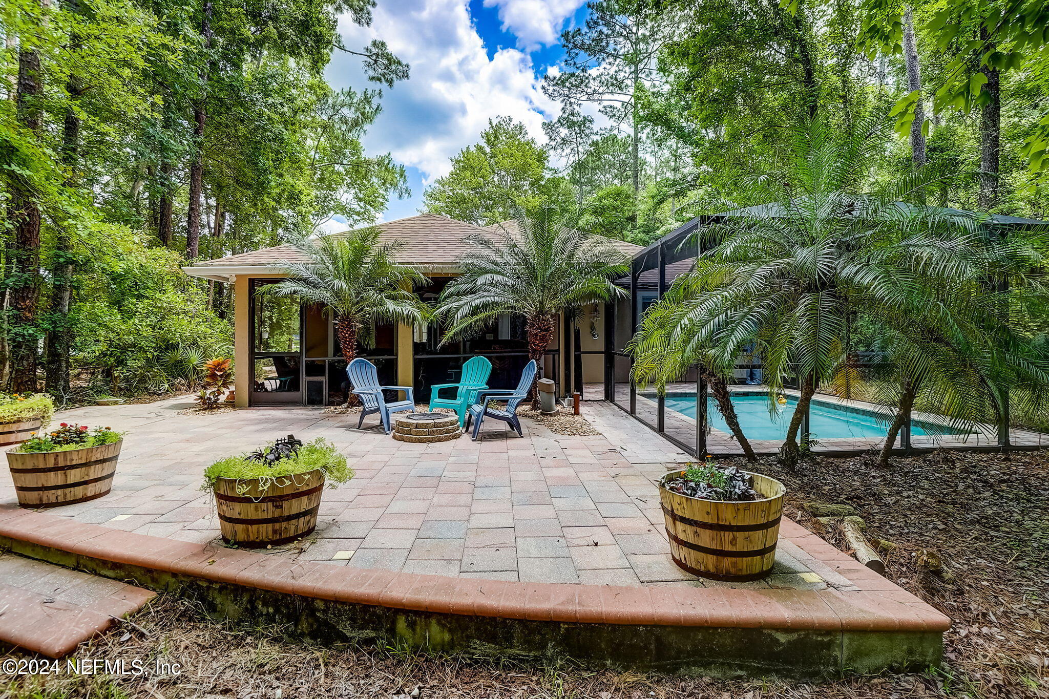 988 BUTTERCUP Drive