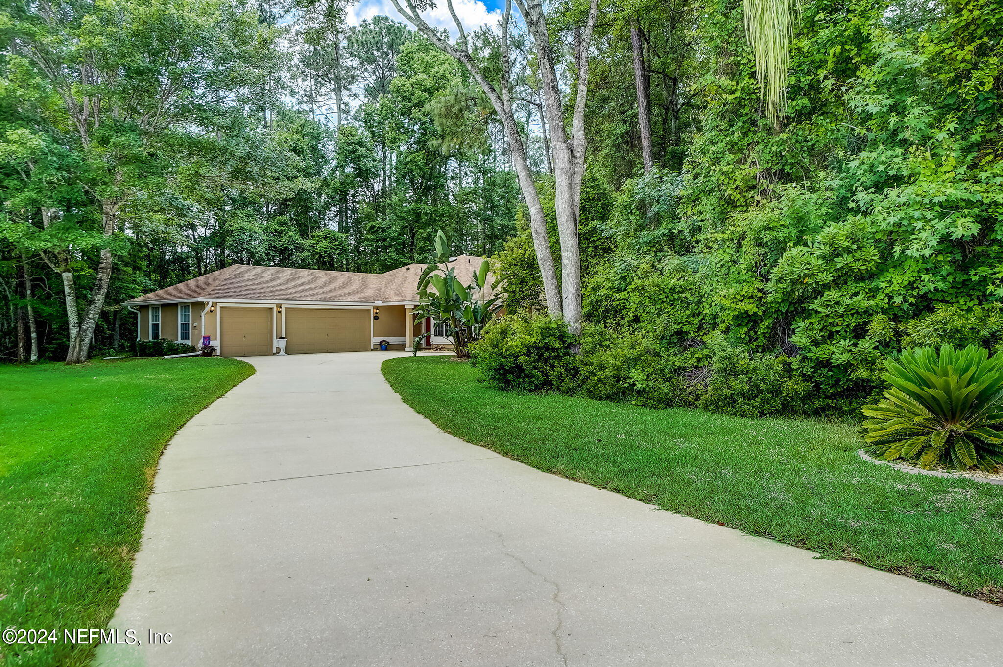 988 BUTTERCUP Drive
