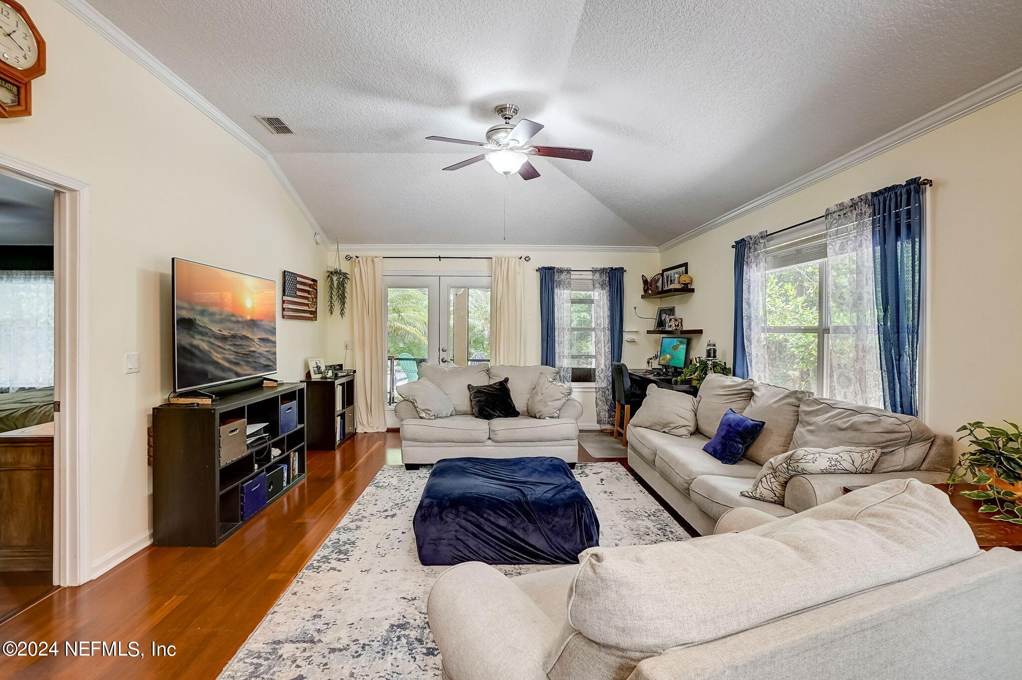 988 BUTTERCUP Drive