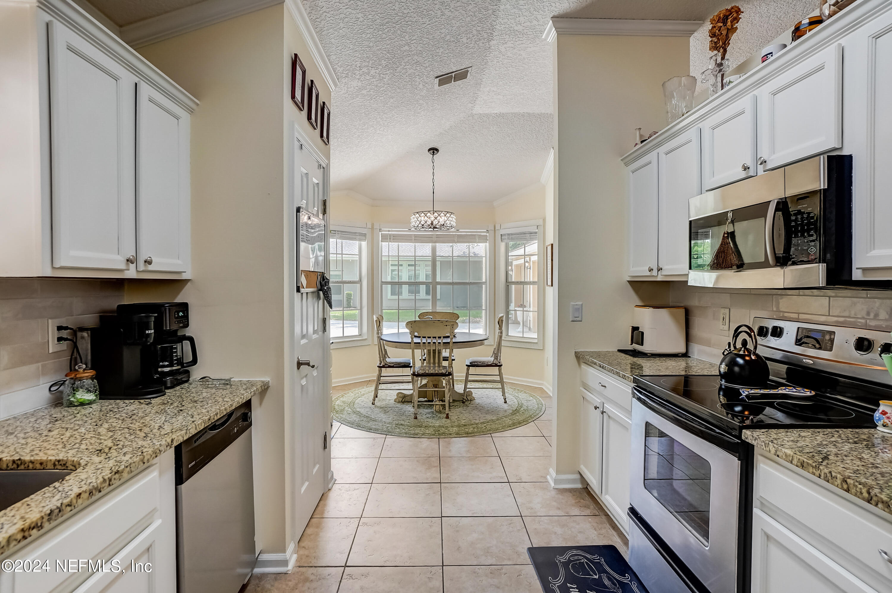 988 BUTTERCUP Drive