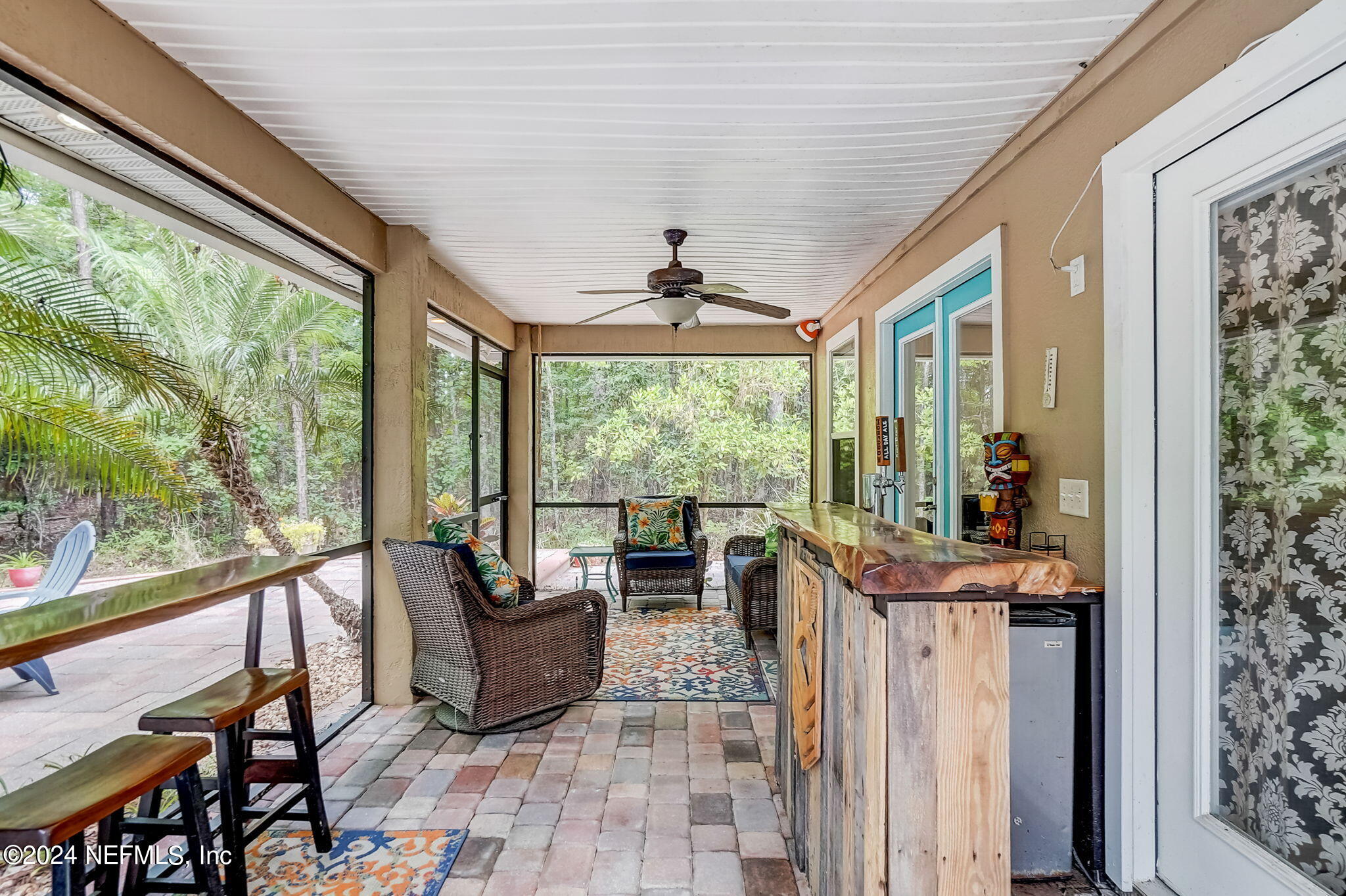 988 BUTTERCUP Drive
