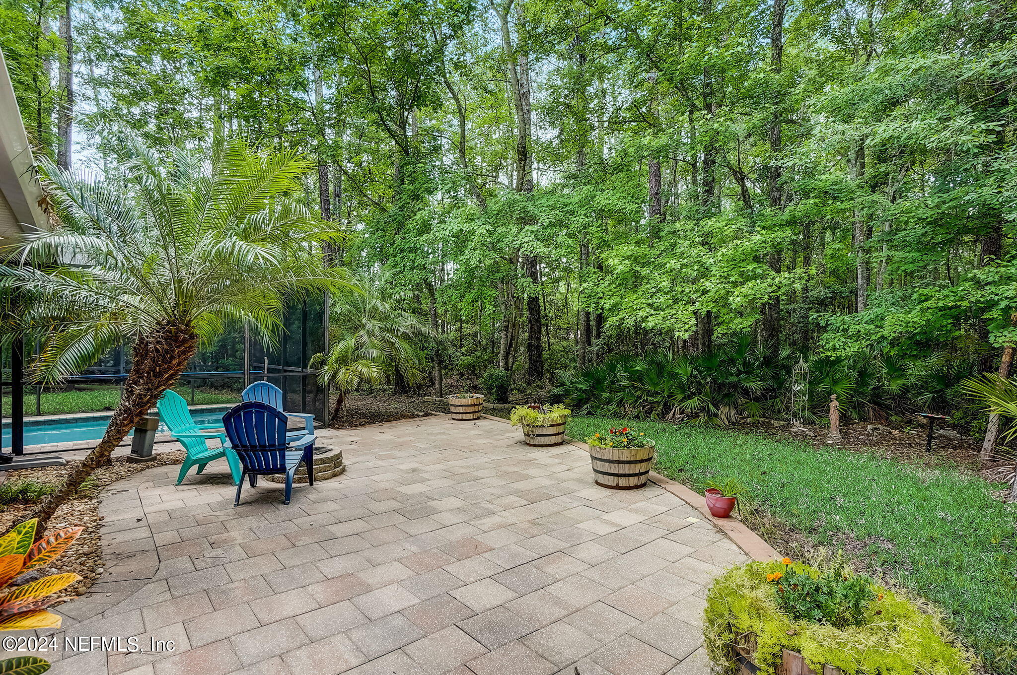 988 BUTTERCUP Drive