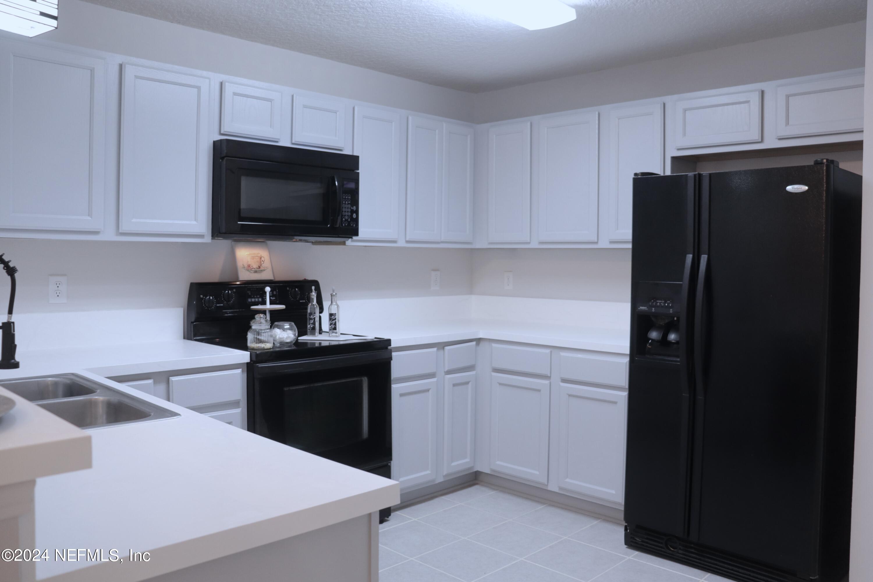 7920 MERRIL Road, UNIT 1010