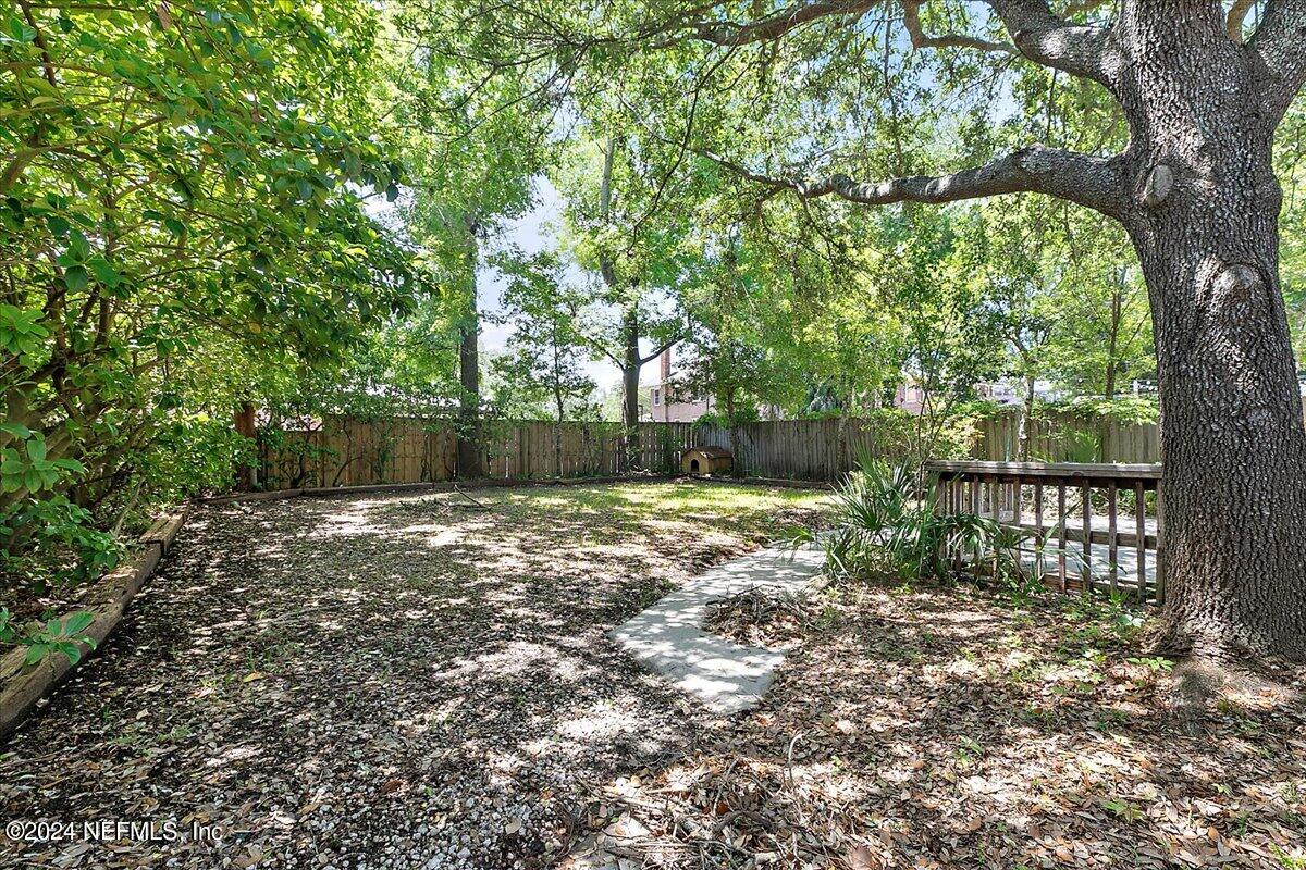 2568 HERSCHEL Street