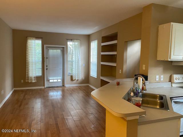 13703 RICHMOND PARK Drive N, 2304