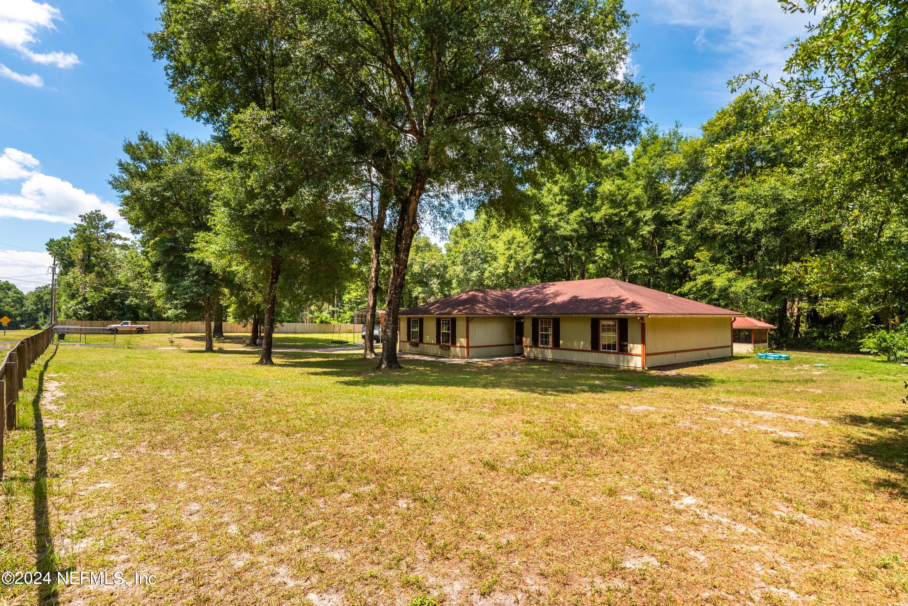 2592 MYRTLE Loop