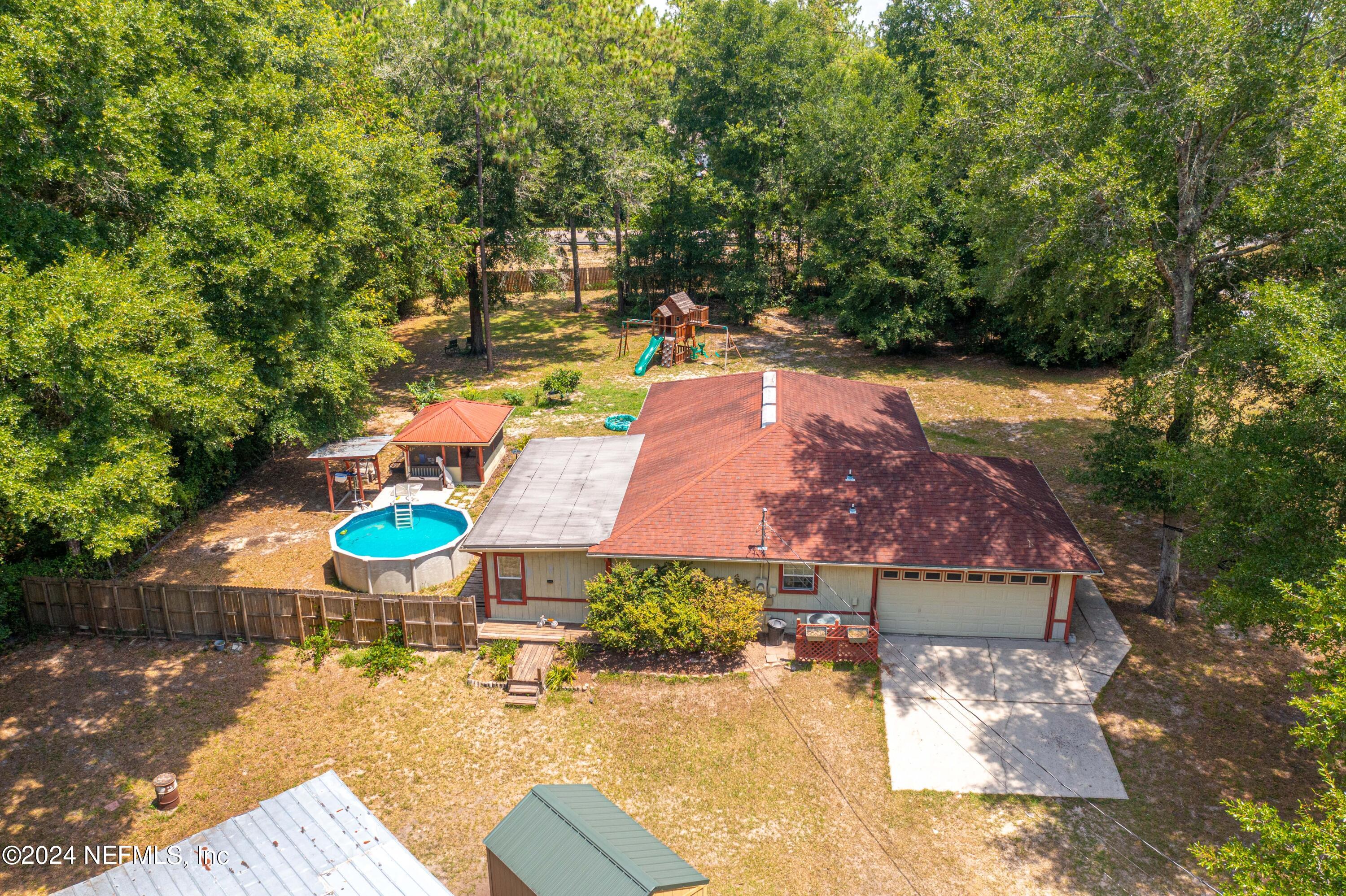 2592 MYRTLE Loop