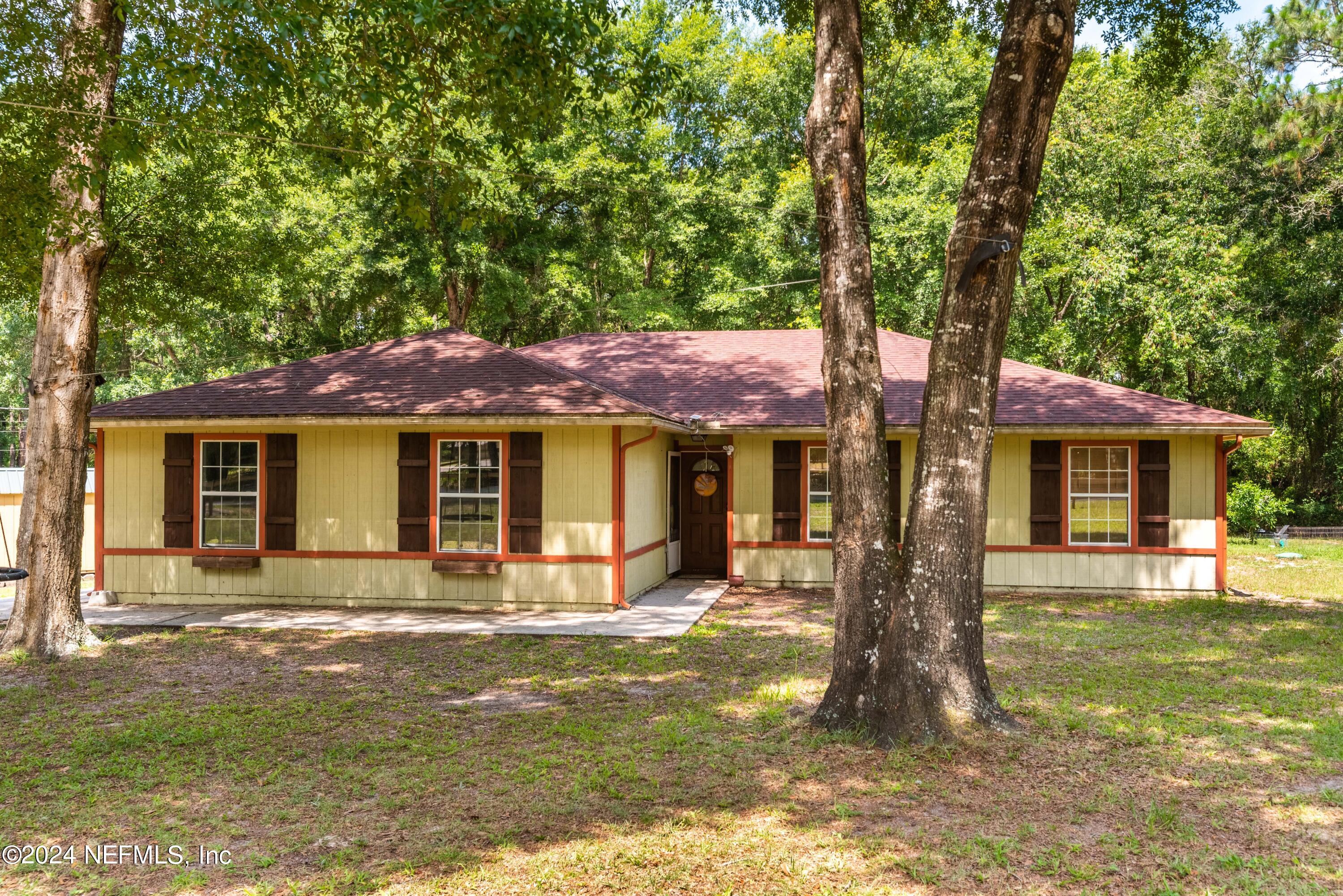 2592 MYRTLE Loop