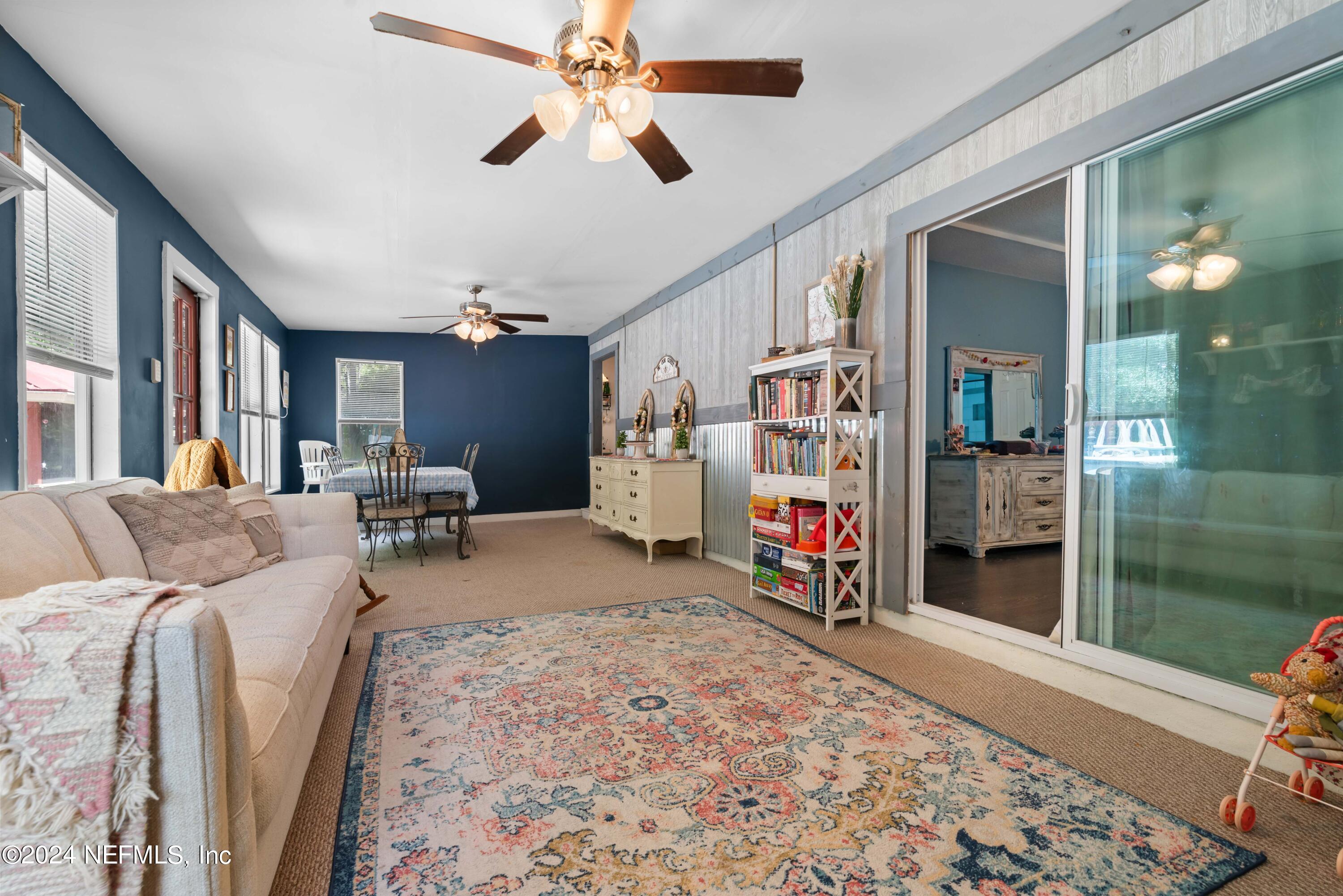 2592 MYRTLE Loop