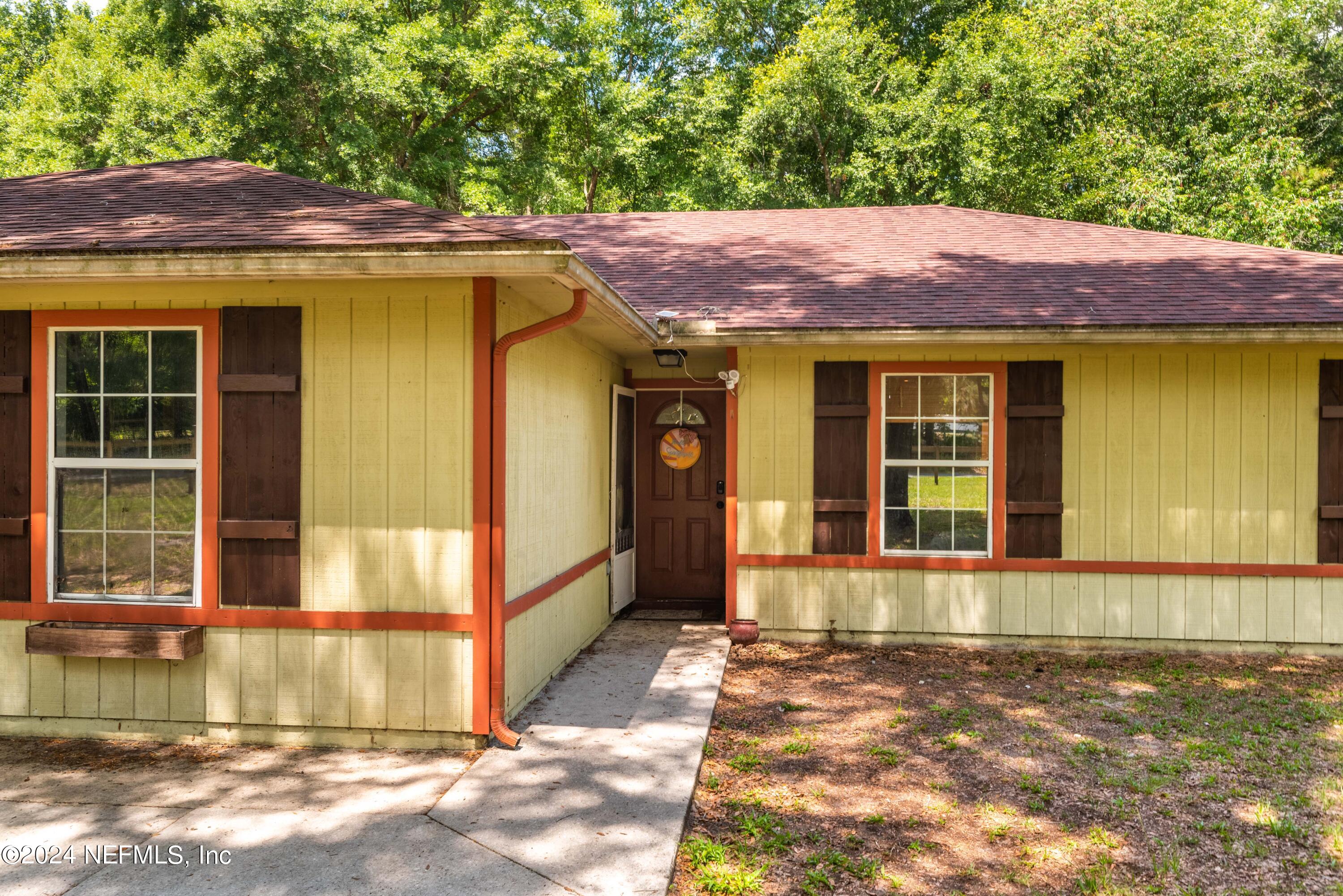 2592 MYRTLE Loop
