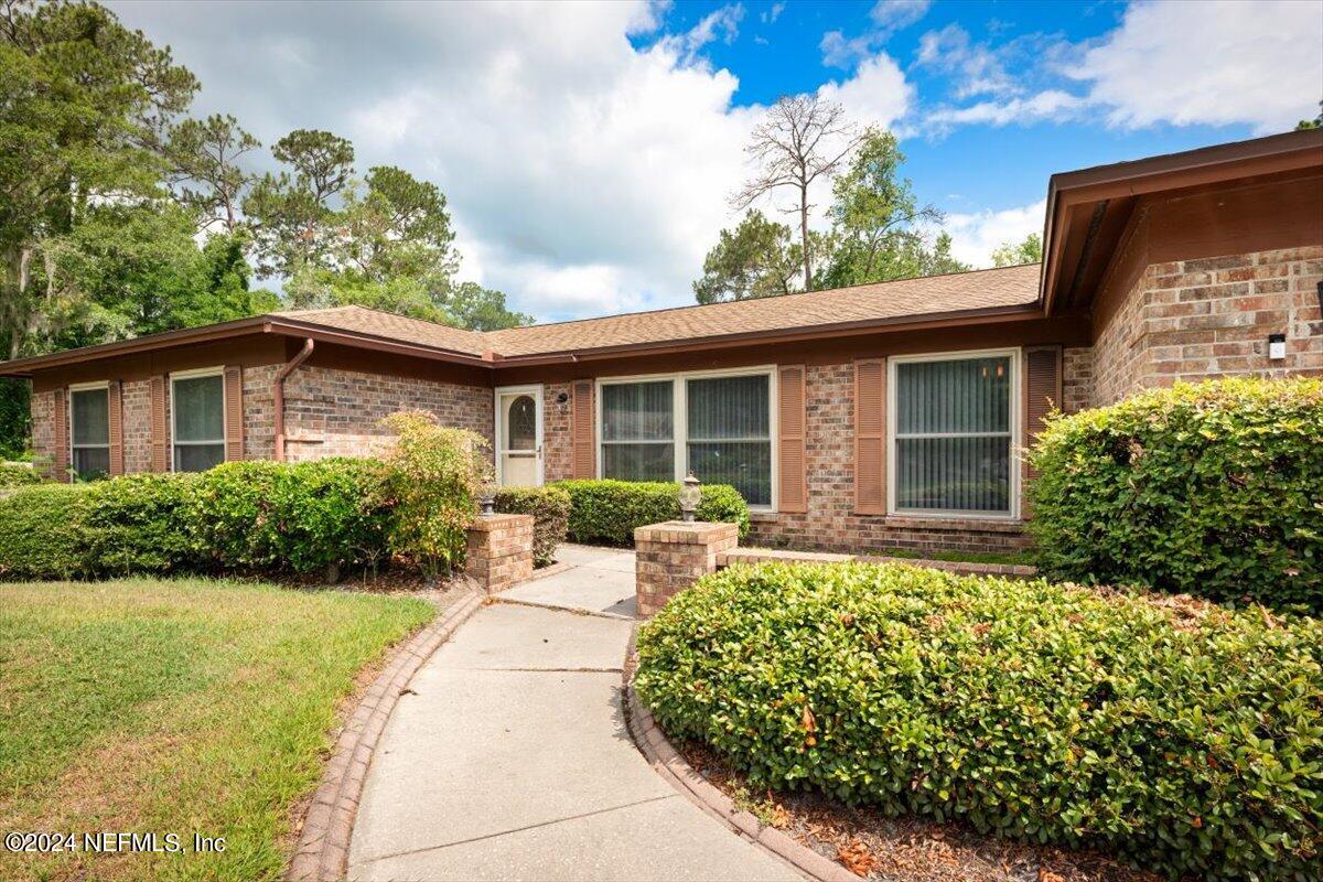 12128 SHOSHONE Trail
