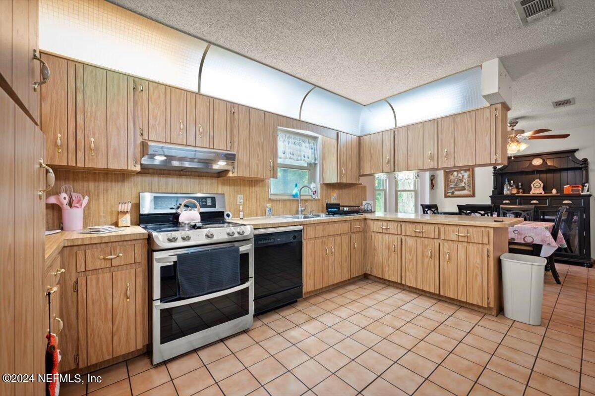 12128 SHOSHONE Trail