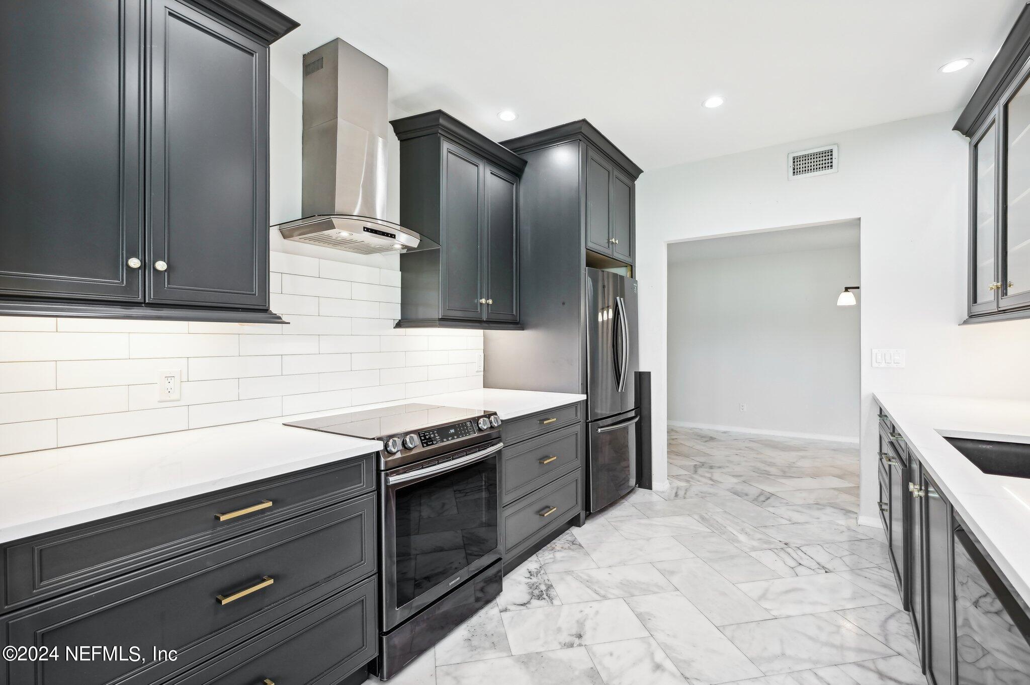 128 WILLOW POND Lane