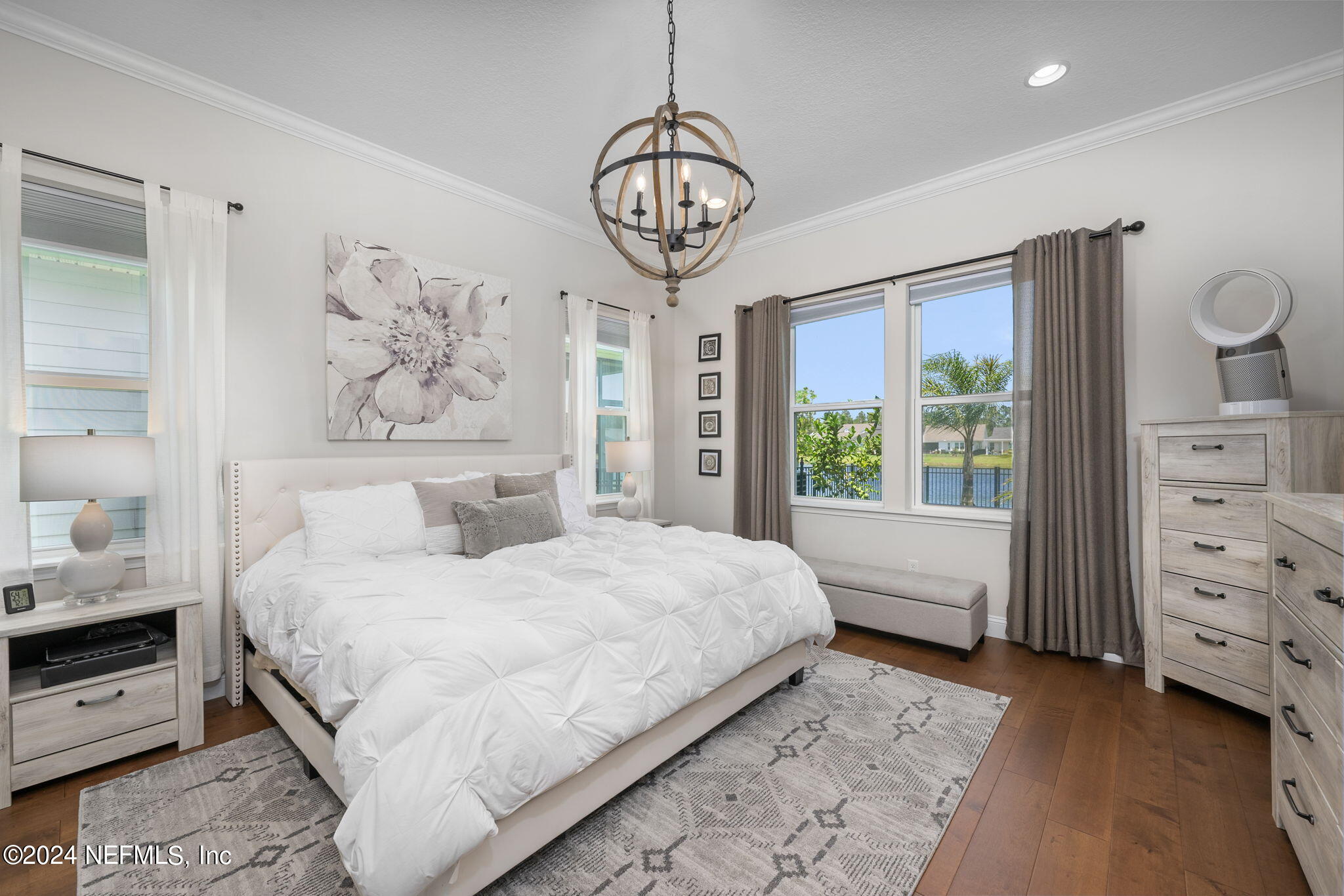 181 PIONEER VILLAGE Drive