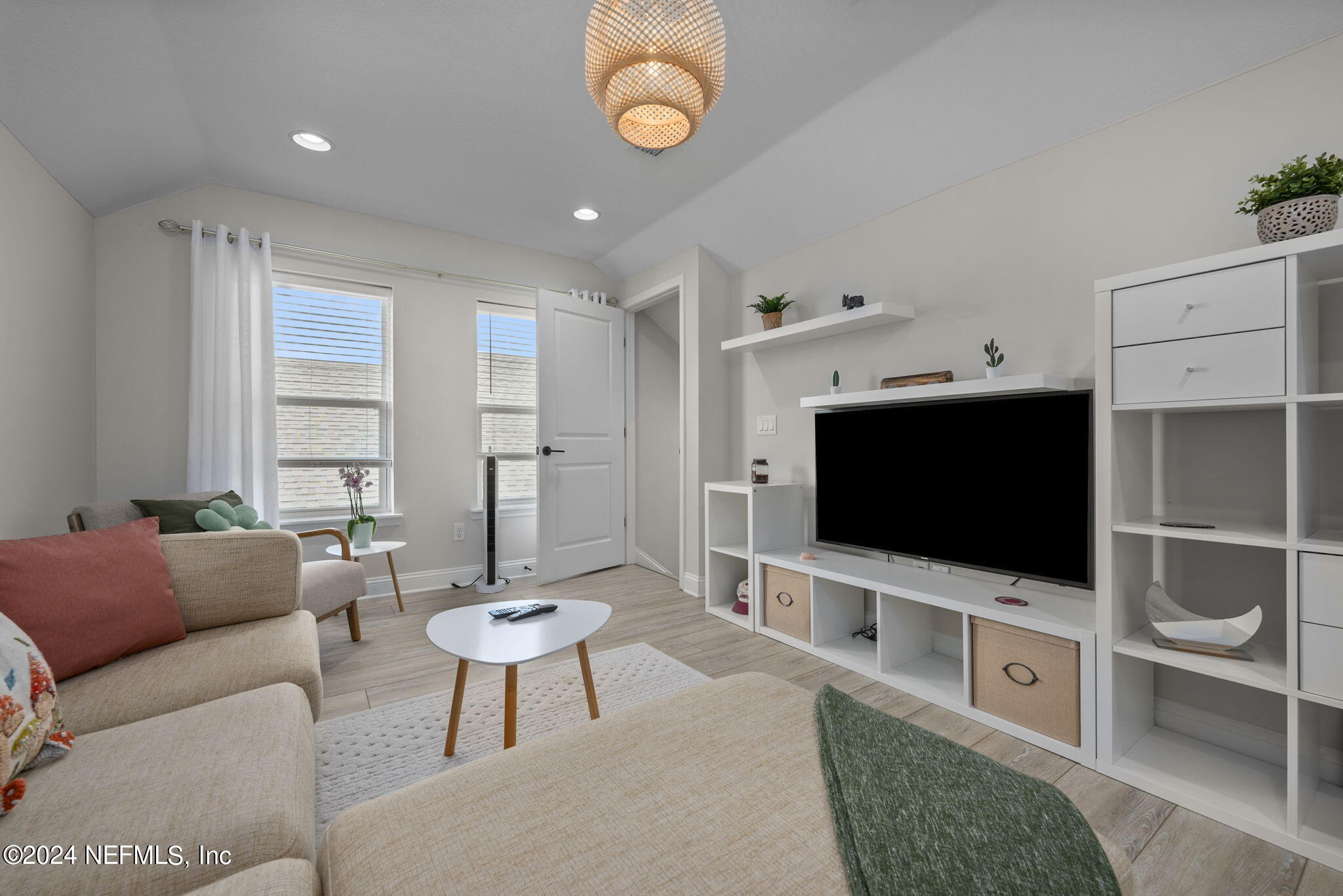 181 PIONEER VILLAGE Drive