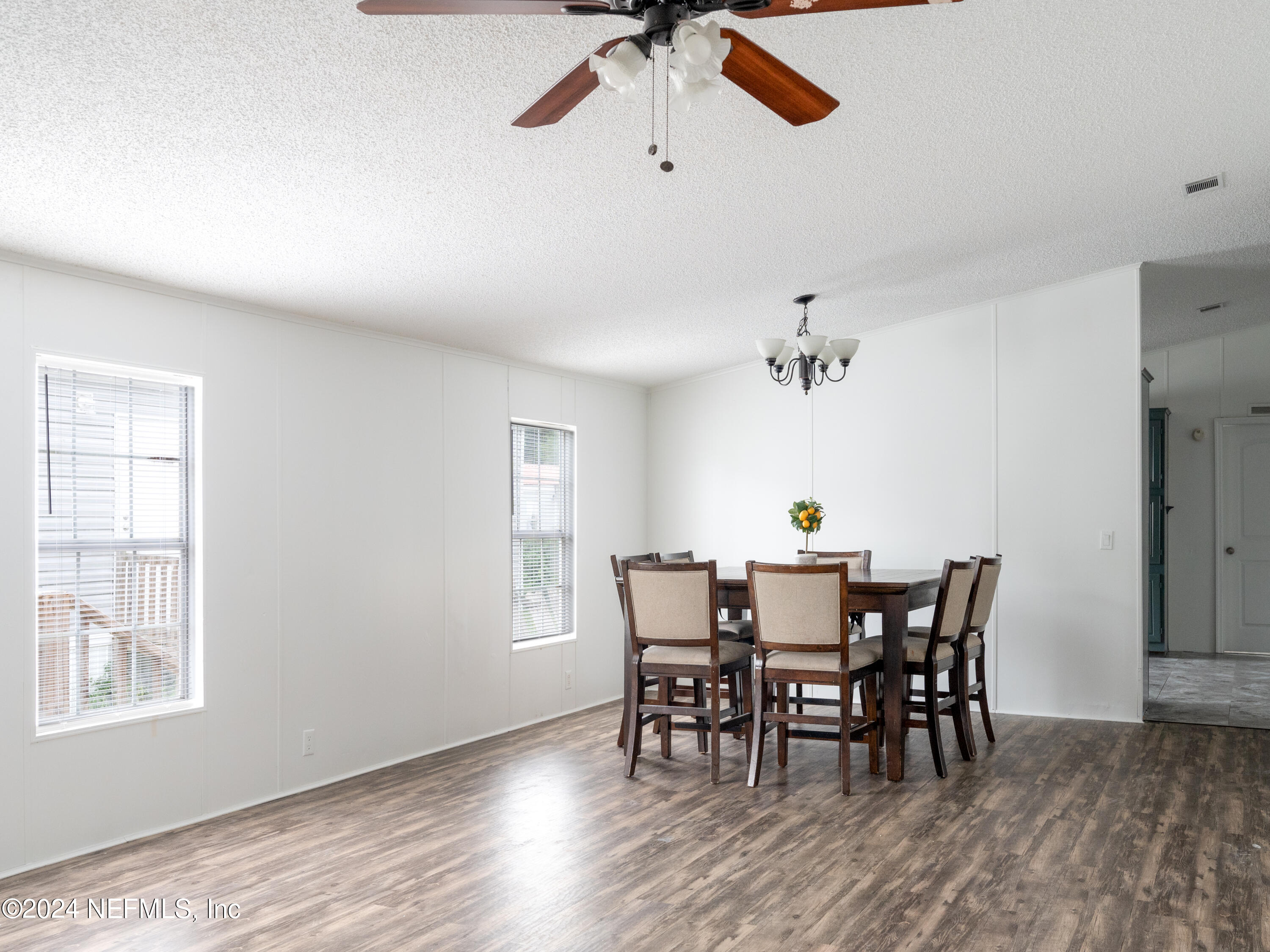 10912 MERRYWOOD Drive