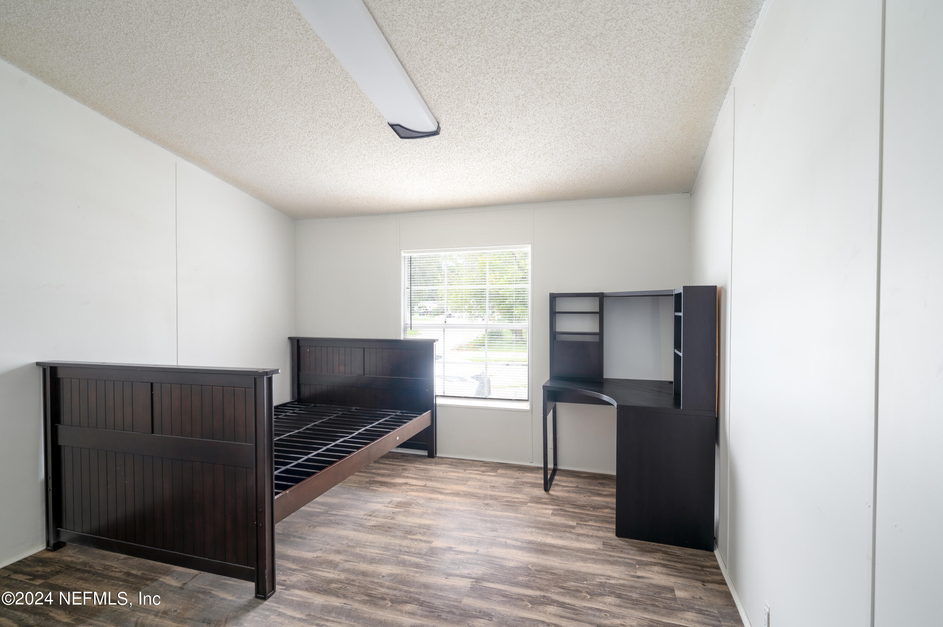10912 MERRYWOOD Drive