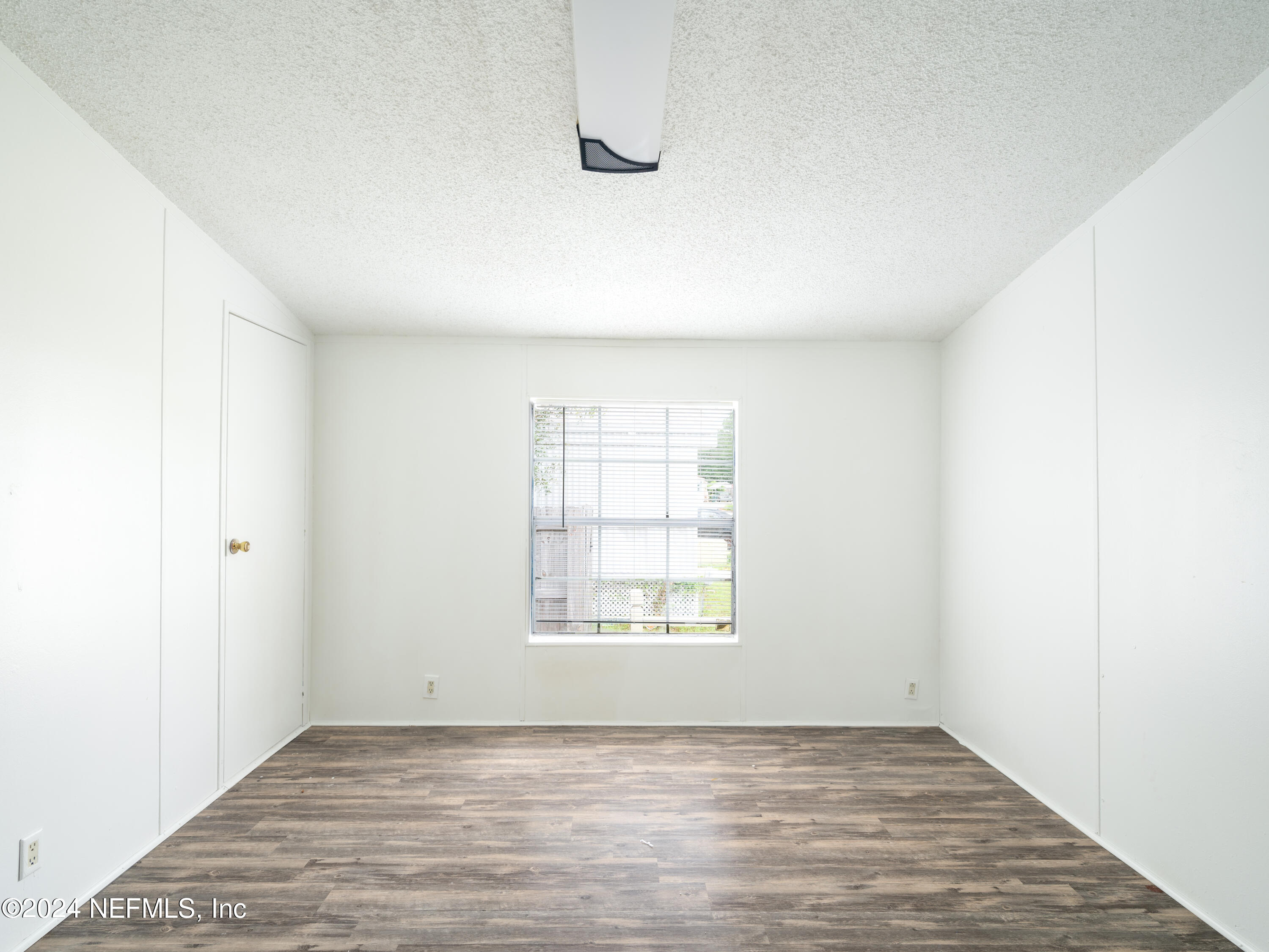10912 MERRYWOOD Drive