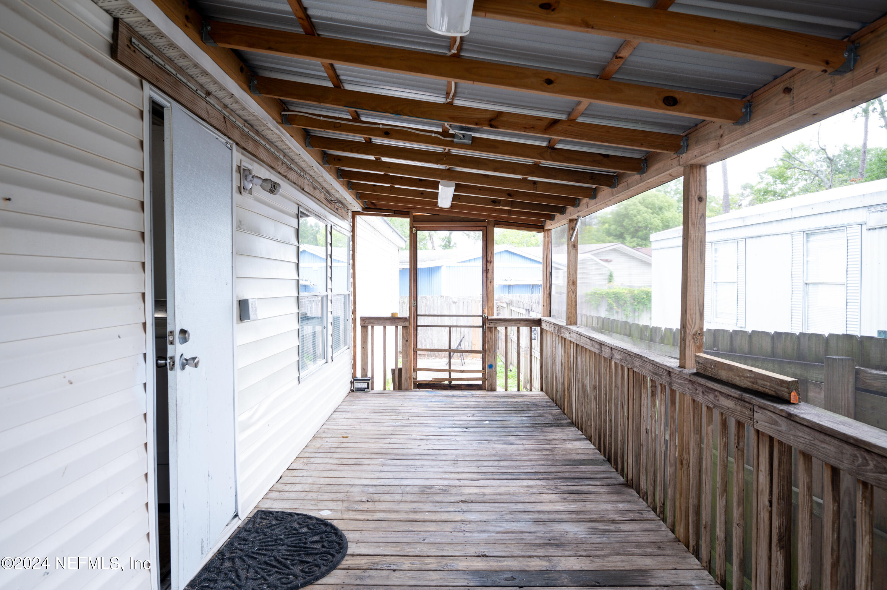 10912 MERRYWOOD Drive