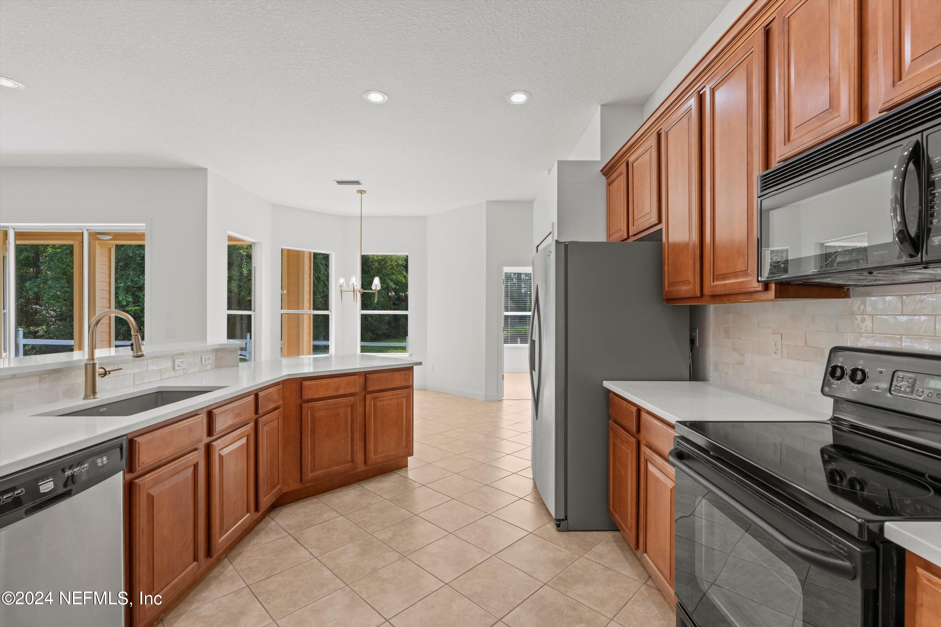 5370 SKYLARK MANOR Drive