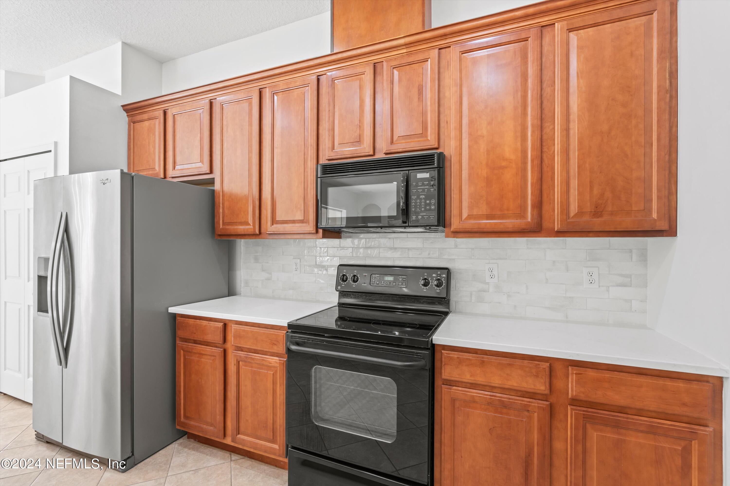 5370 SKYLARK MANOR Drive