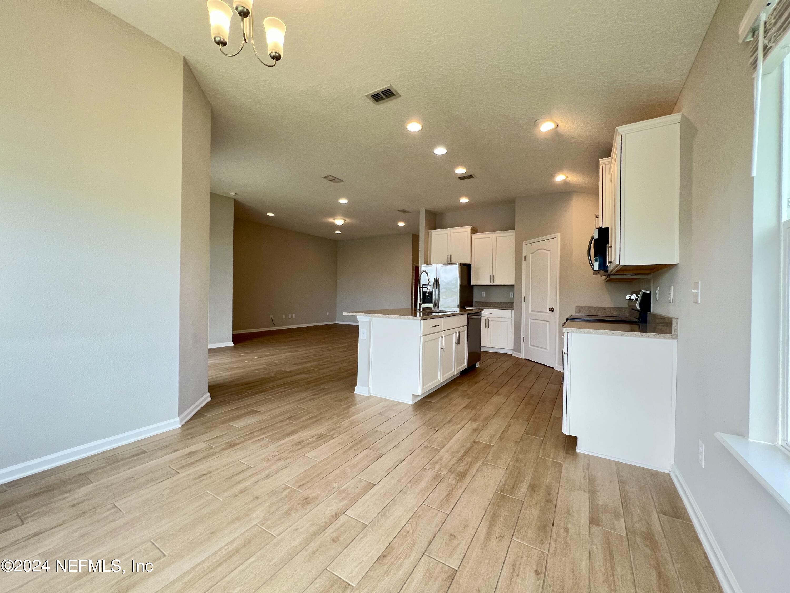 10007 ANDEAN FOX Drive