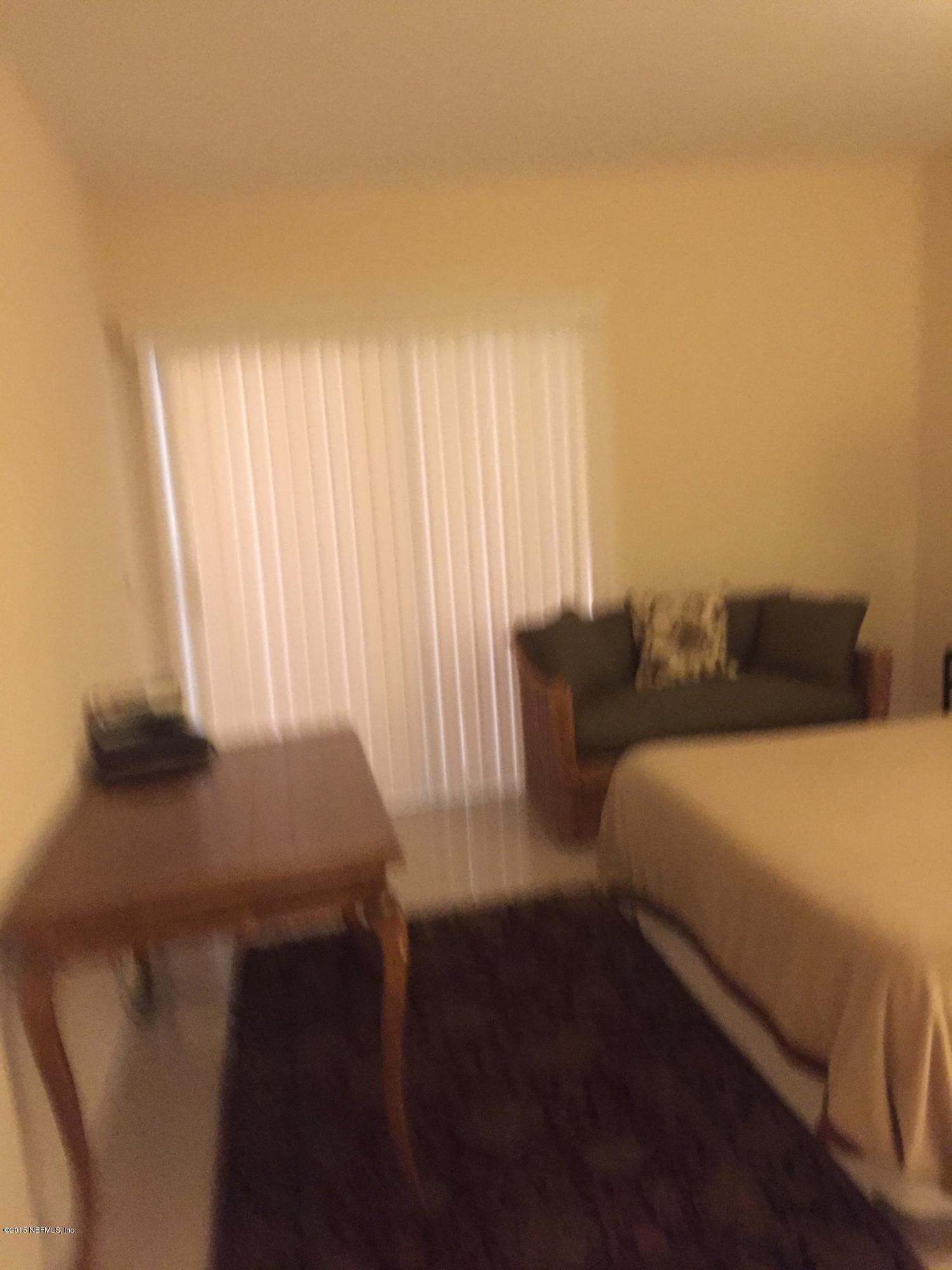1301 WOOD HILL Place, 1301