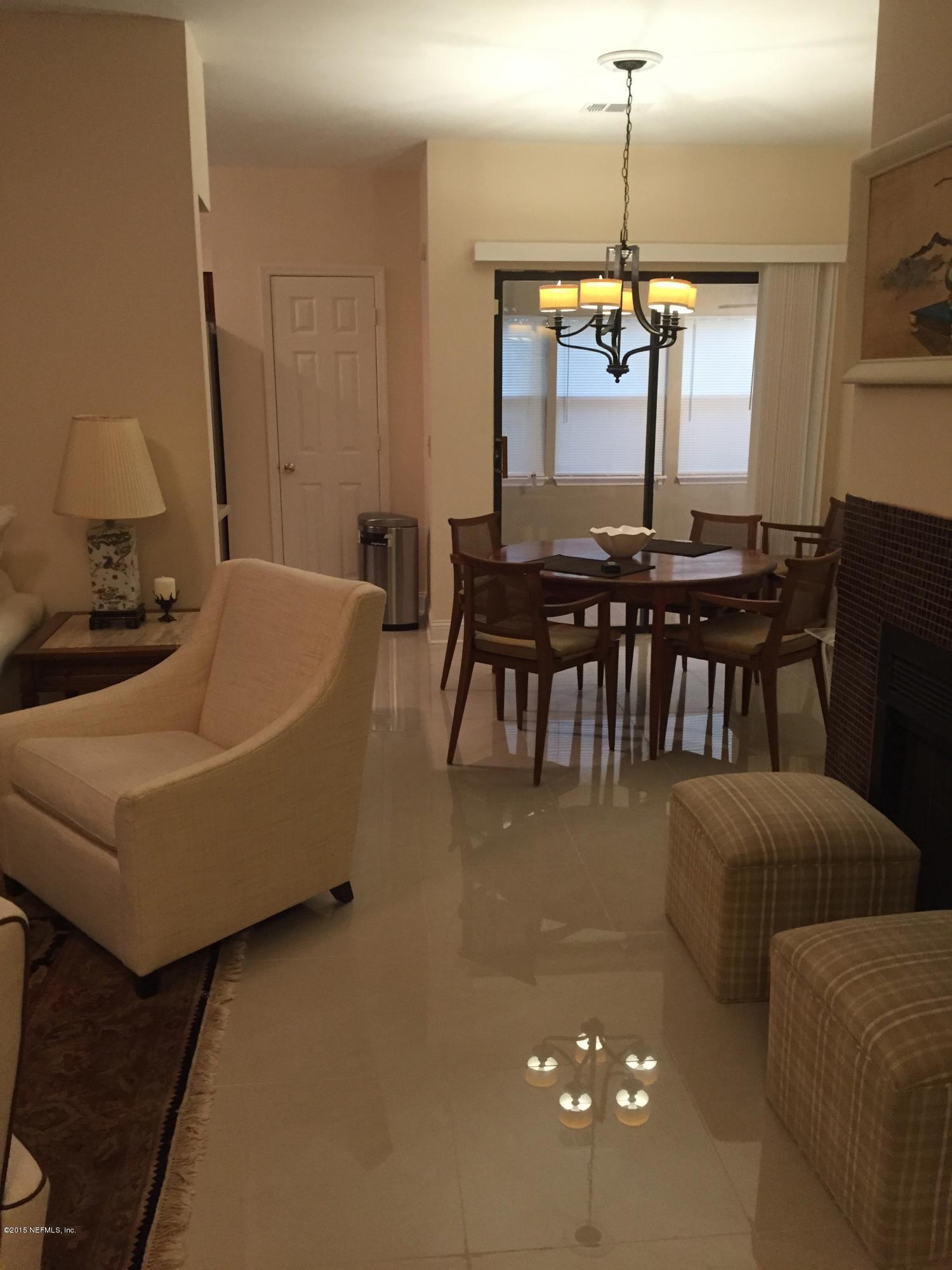 1301 WOOD HILL Place, 1301