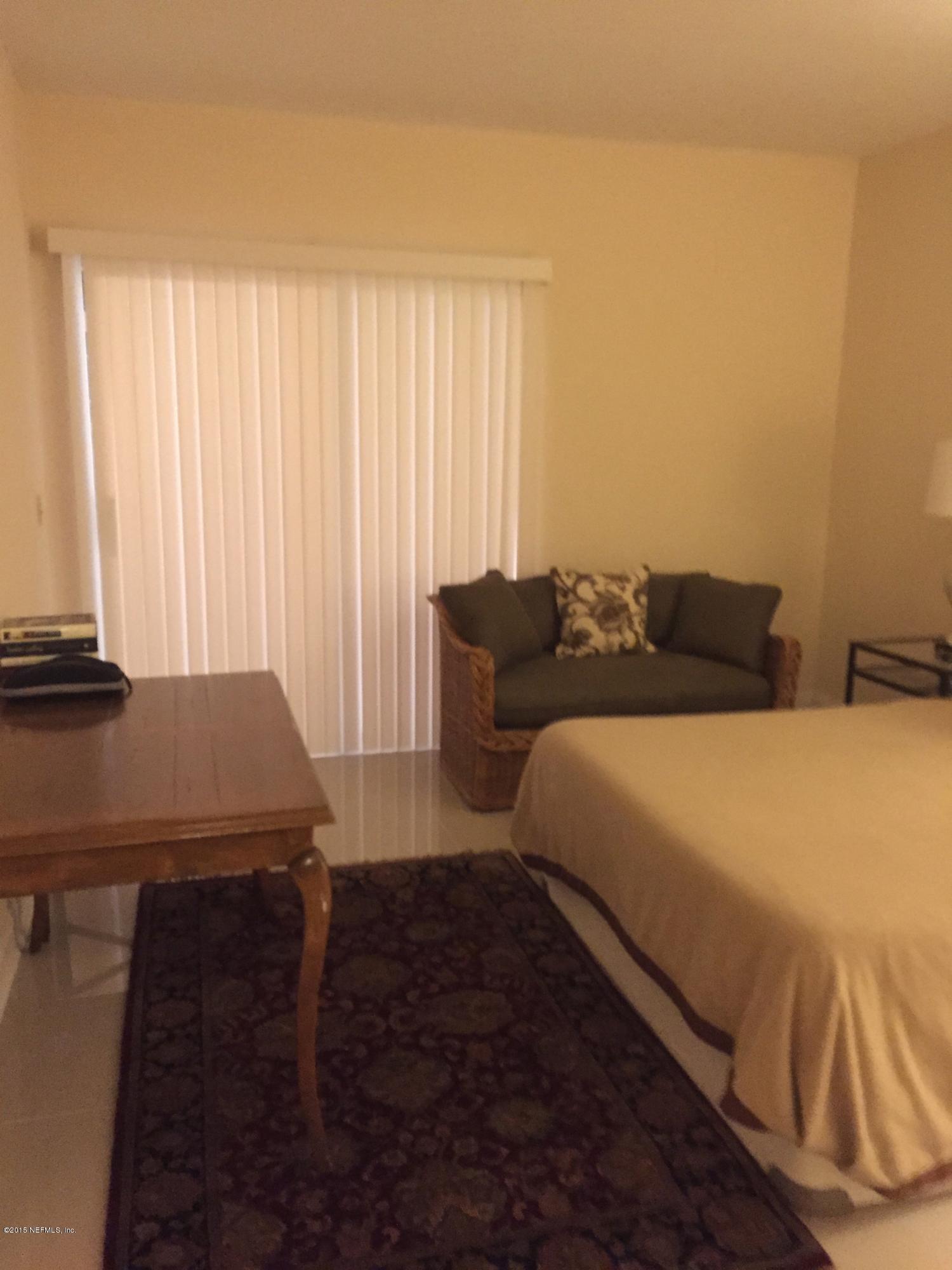 1301 WOOD HILL Place, 1301