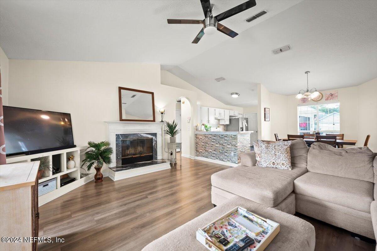 3177 CHADS Court