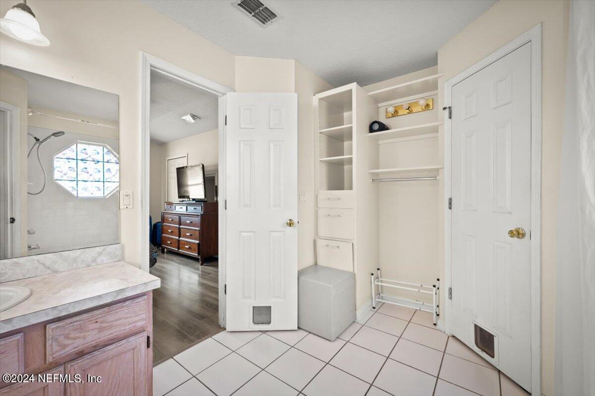 3177 CHADS Court