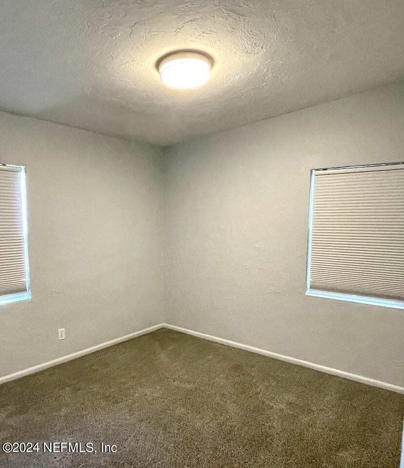 5624 RAMONA Boulevard