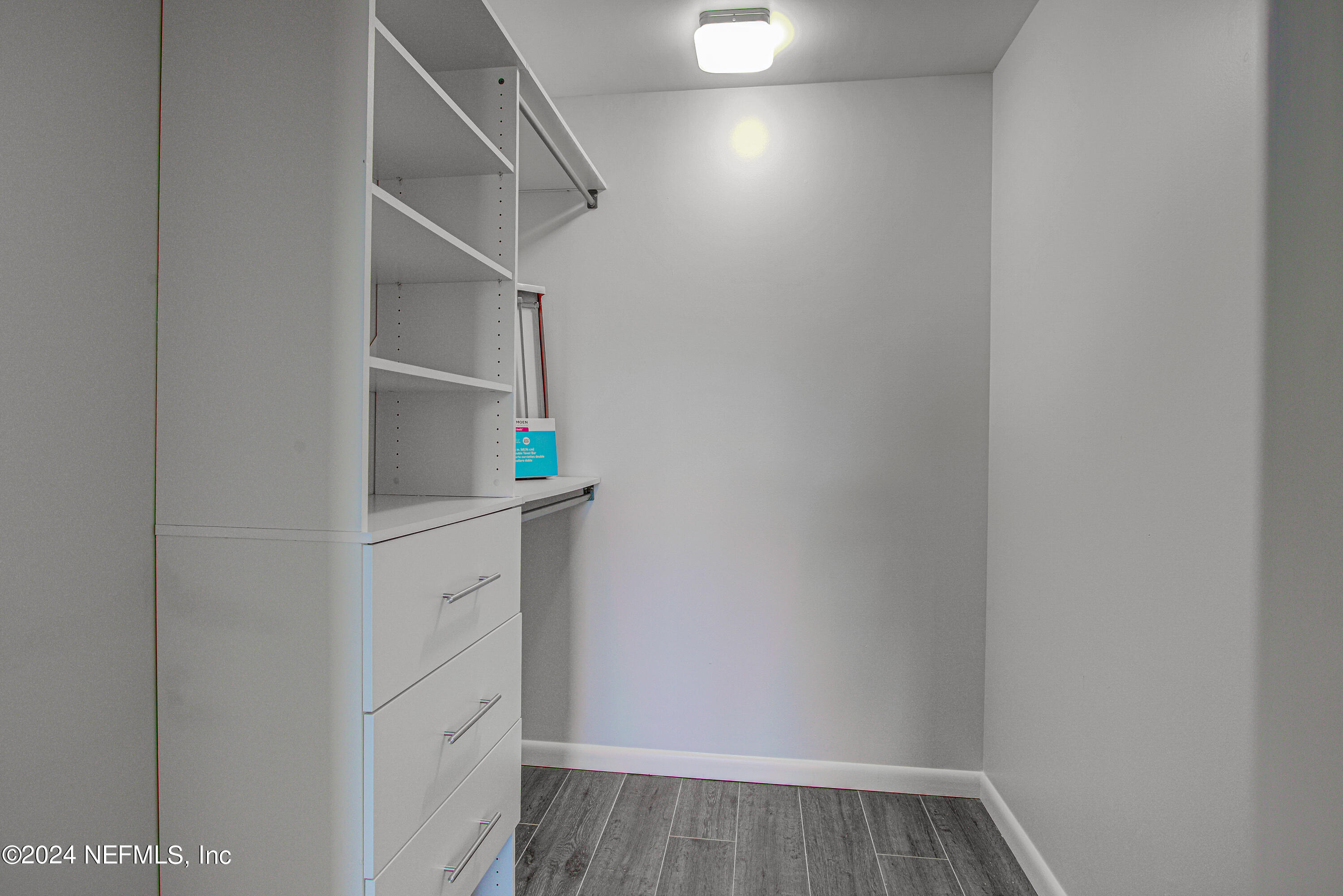 100 FAIRWAY PARK Boulevard, 1307