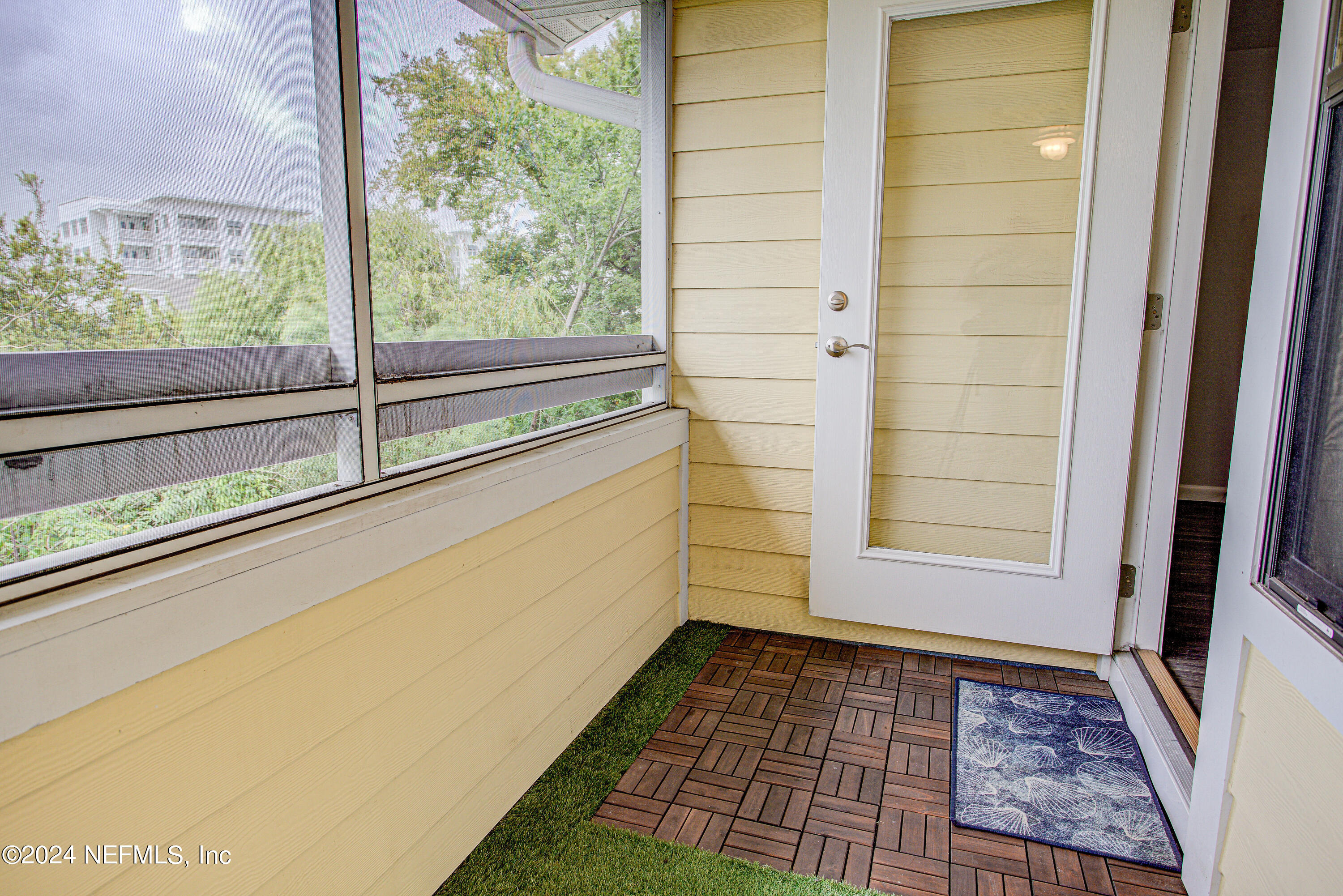 100 FAIRWAY PARK Boulevard, 1307