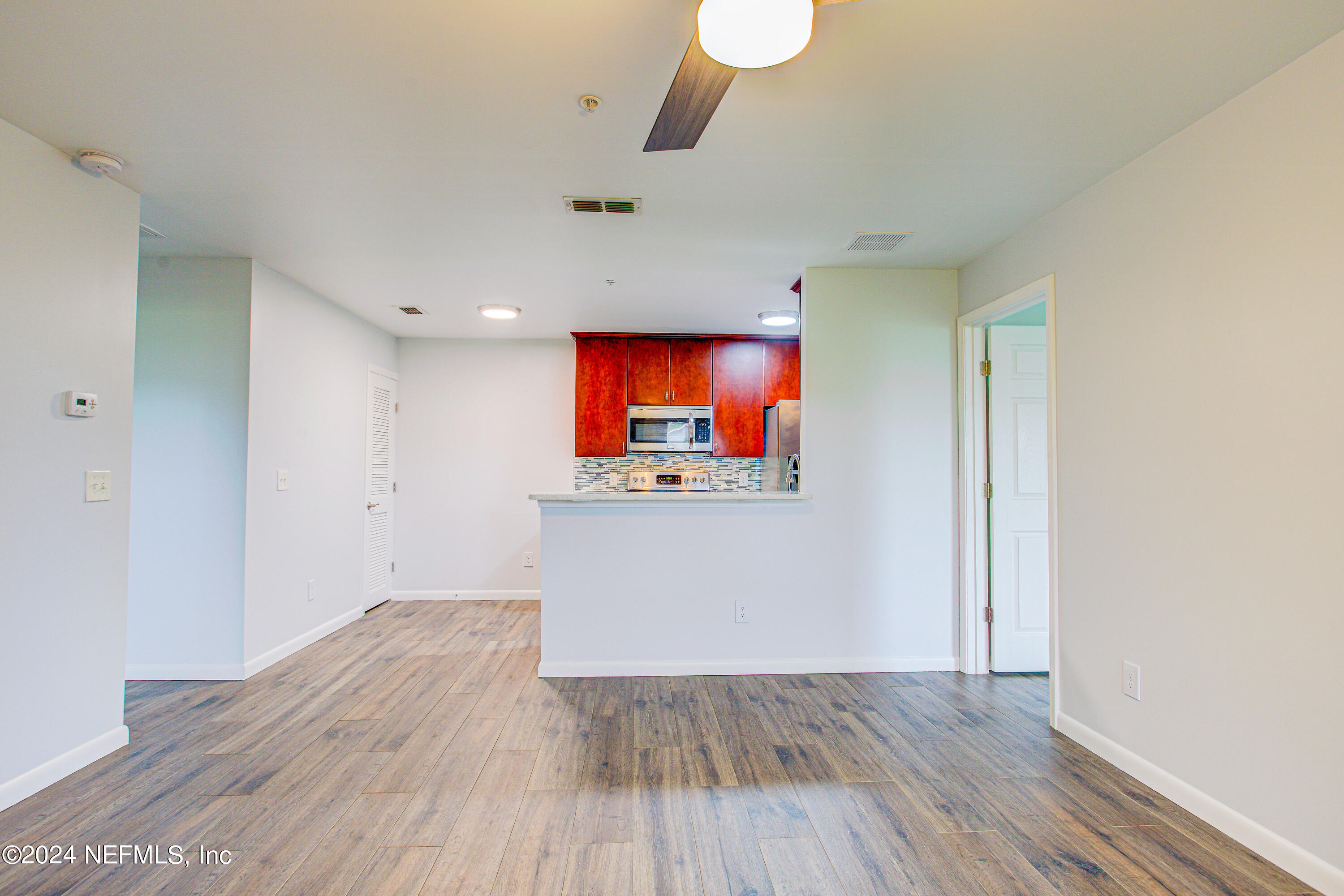 100 FAIRWAY PARK Boulevard, 1307