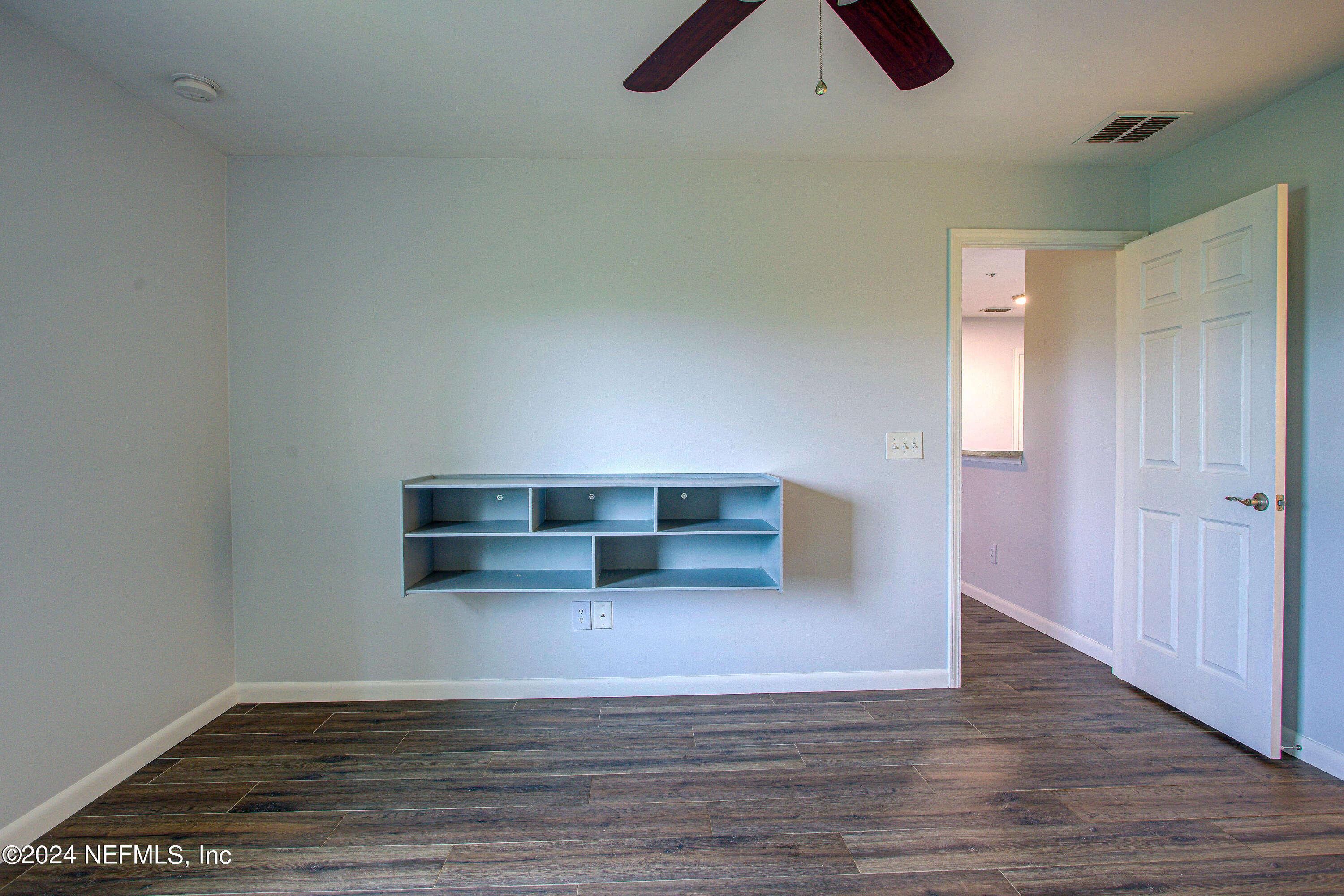 100 FAIRWAY PARK Boulevard, 1307