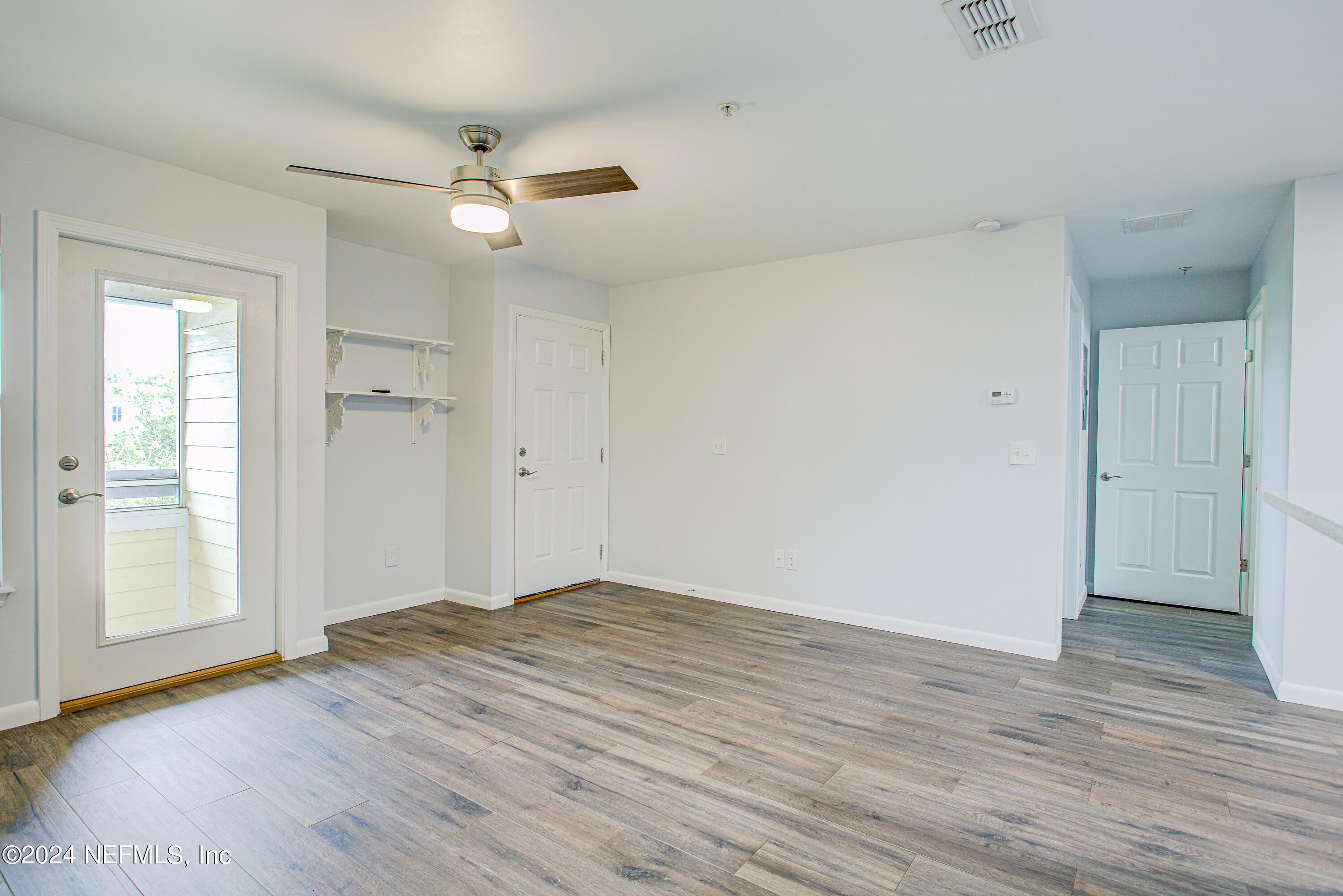 100 FAIRWAY PARK Boulevard, 1307